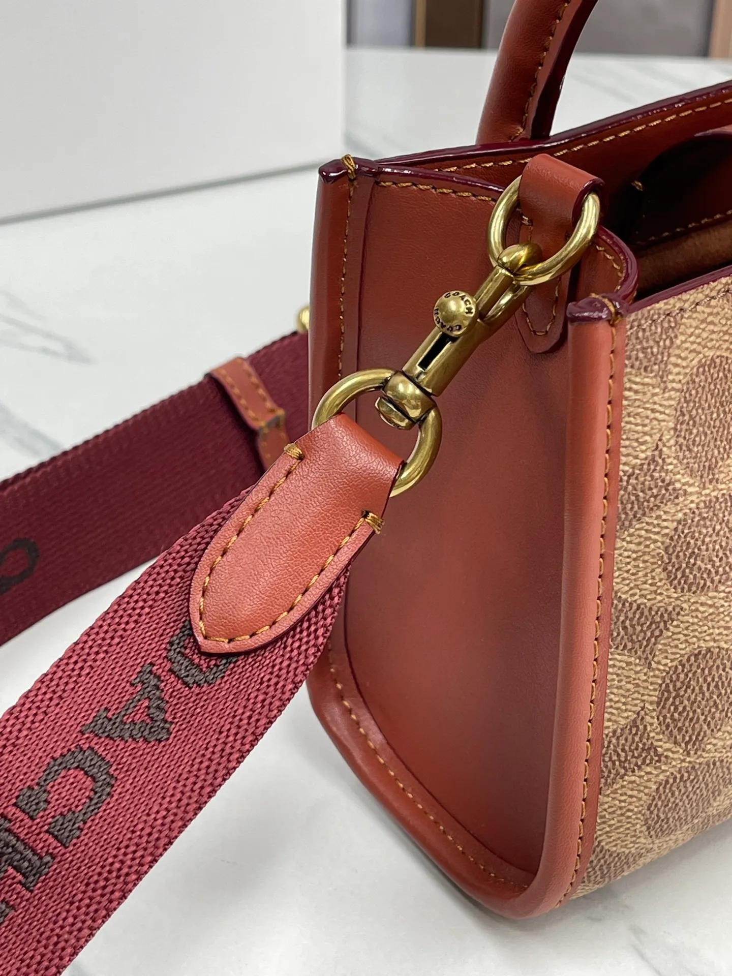 Batch 420💰coach/Coach new small model model CT890/CT891 counter new ACE carriage pattern women's tote bag single shoulder crossbody handheld tote bag double shoulder strap design size: 18·13·8