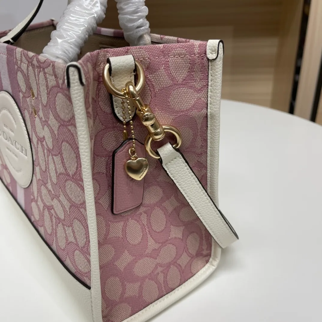Batch 440💰. coach/Coach new model C7685 Butot horizontal series, latest style design, large round cake LOGO, very iconic, big C with hemp thread old flower embroidery, size about 30X23