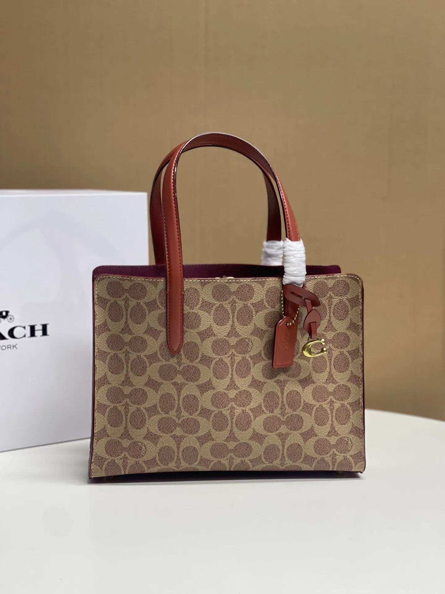 Batch 460💰COACH/Coach new women’s classic logo CJ806 CARTER CARRYALL No. 28 handbag, size 28 20 10