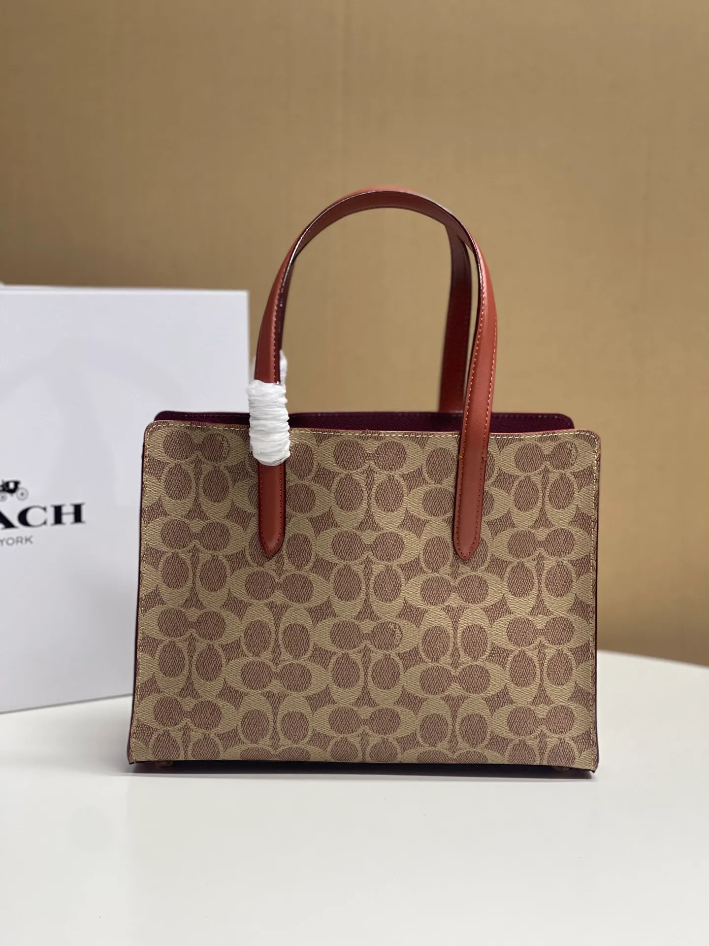 Batch 460💰COACH/Coach new women’s classic logo CJ806 CARTER CARRYALL No. 28 handbag, size 28 20 10