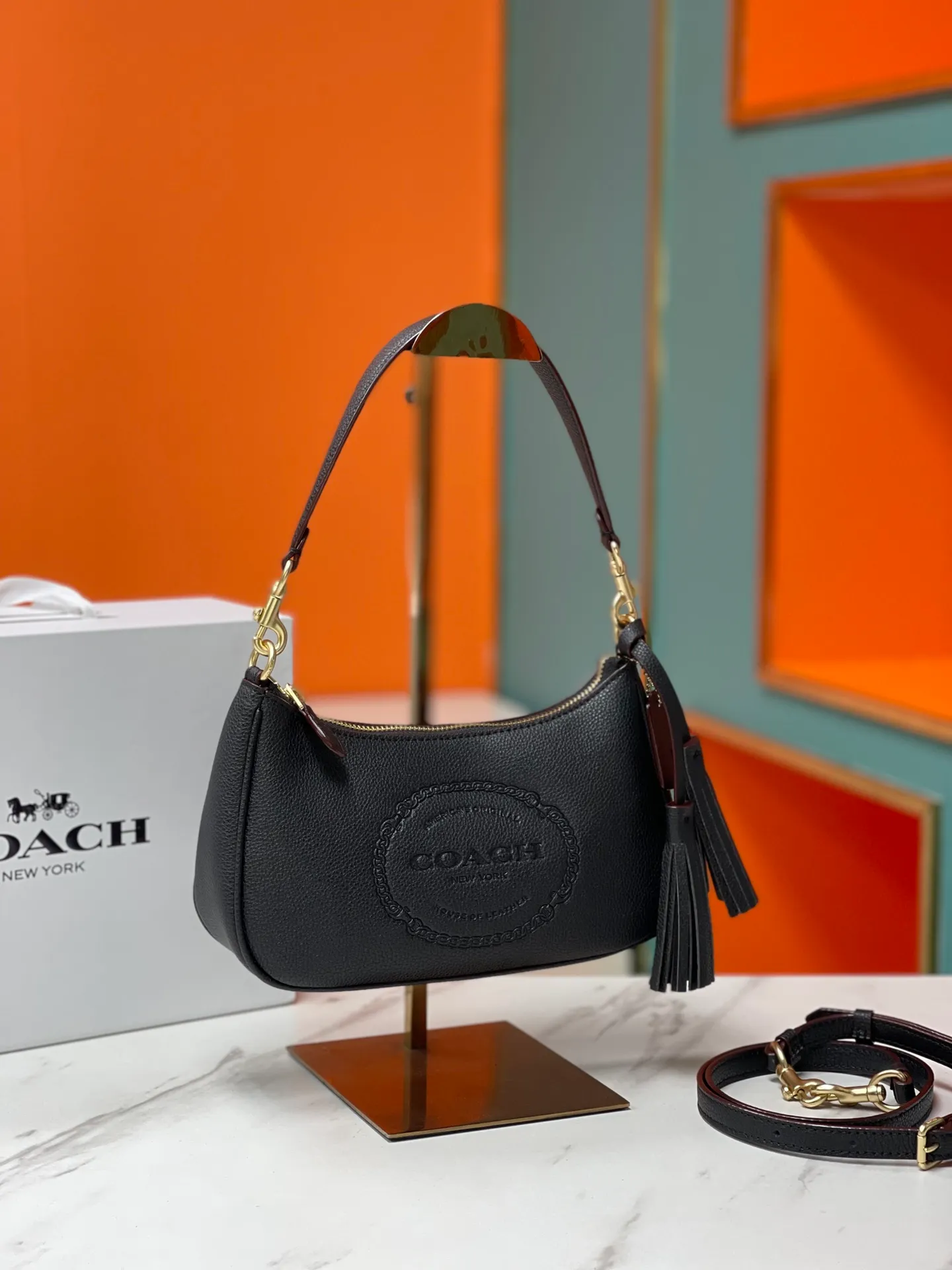 Batch 380💰Model CM084 Coach’s latest armpit bag, size 24.5/15.5/7.5.