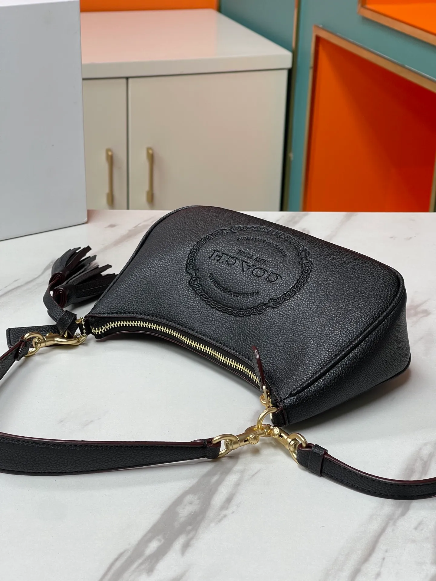 Batch 380💰Model CM084 Coach’s latest armpit bag, size 24.5/15.5/7.5.