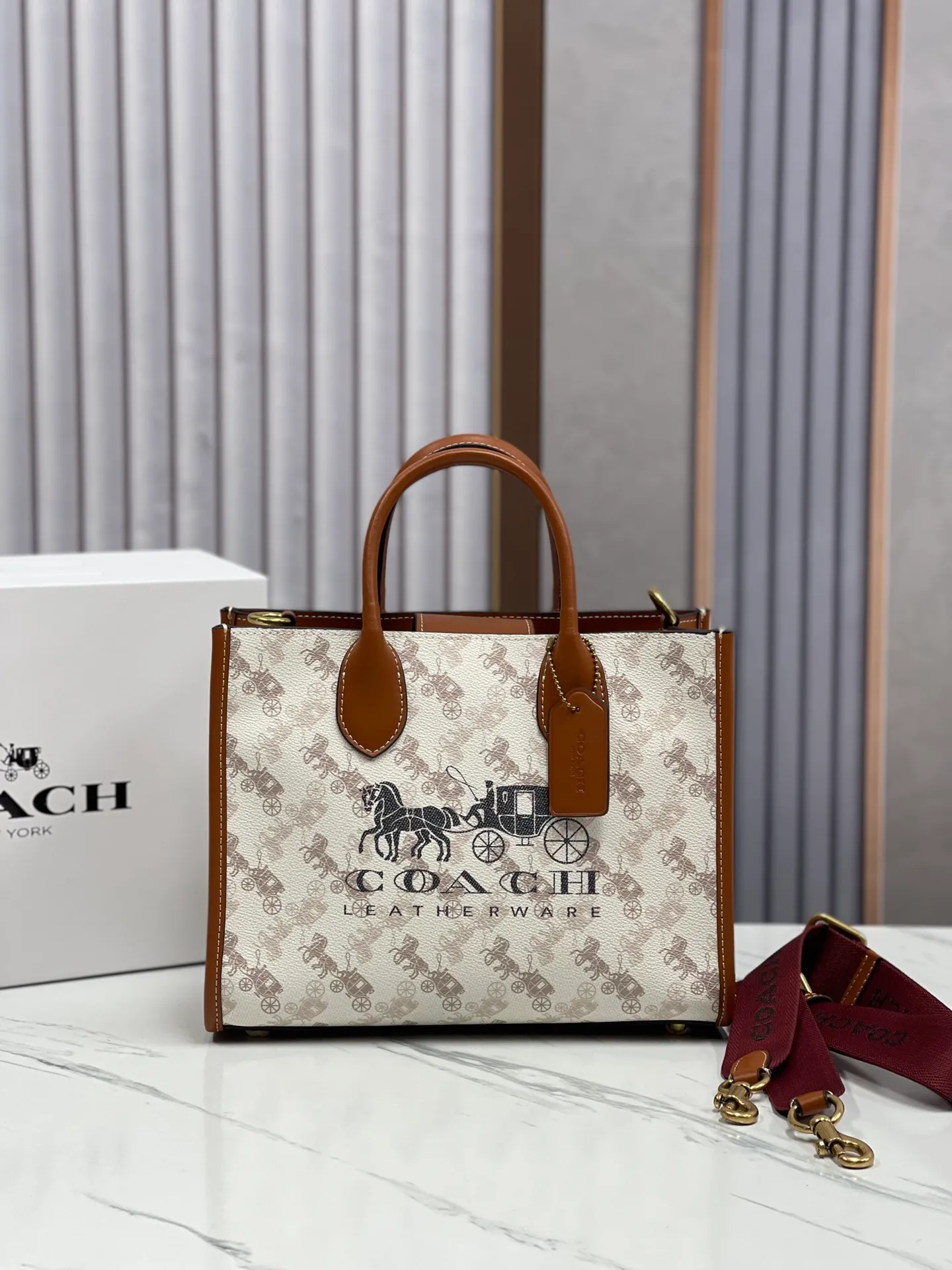 Top original order batch 460💰coach/Coach new model CR680 counter new ACE carriage pattern women's tote bag single shoulder crossbody handheld tote bag double shoulder strap design size: 26X20.5X12
