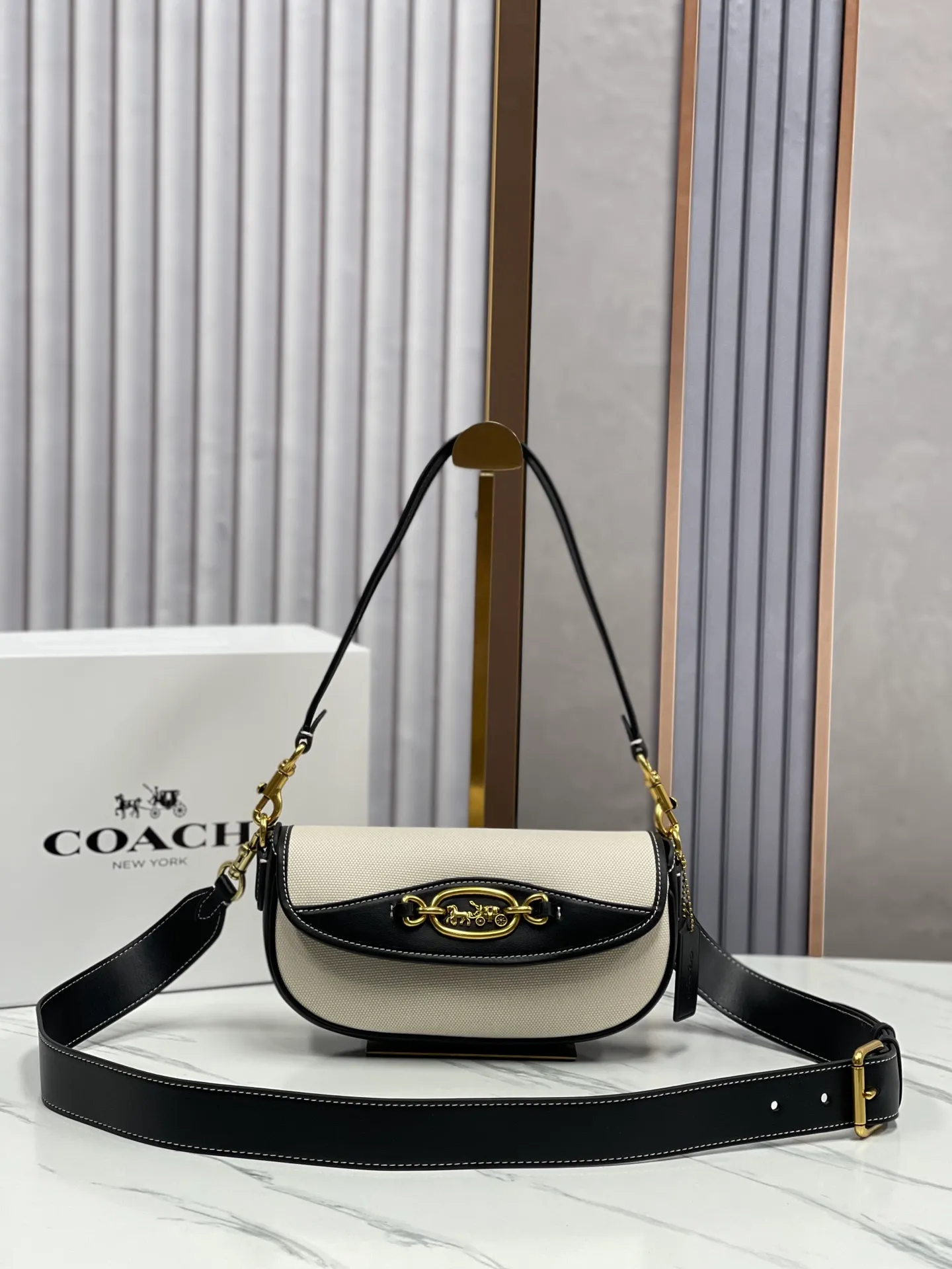 Top original order batch 440💰coach/Coach new women's saddle bag CR668 shoulder cross-body handbag HARLEY23 canvas retro lock bag armpit bag size: 22*13*5