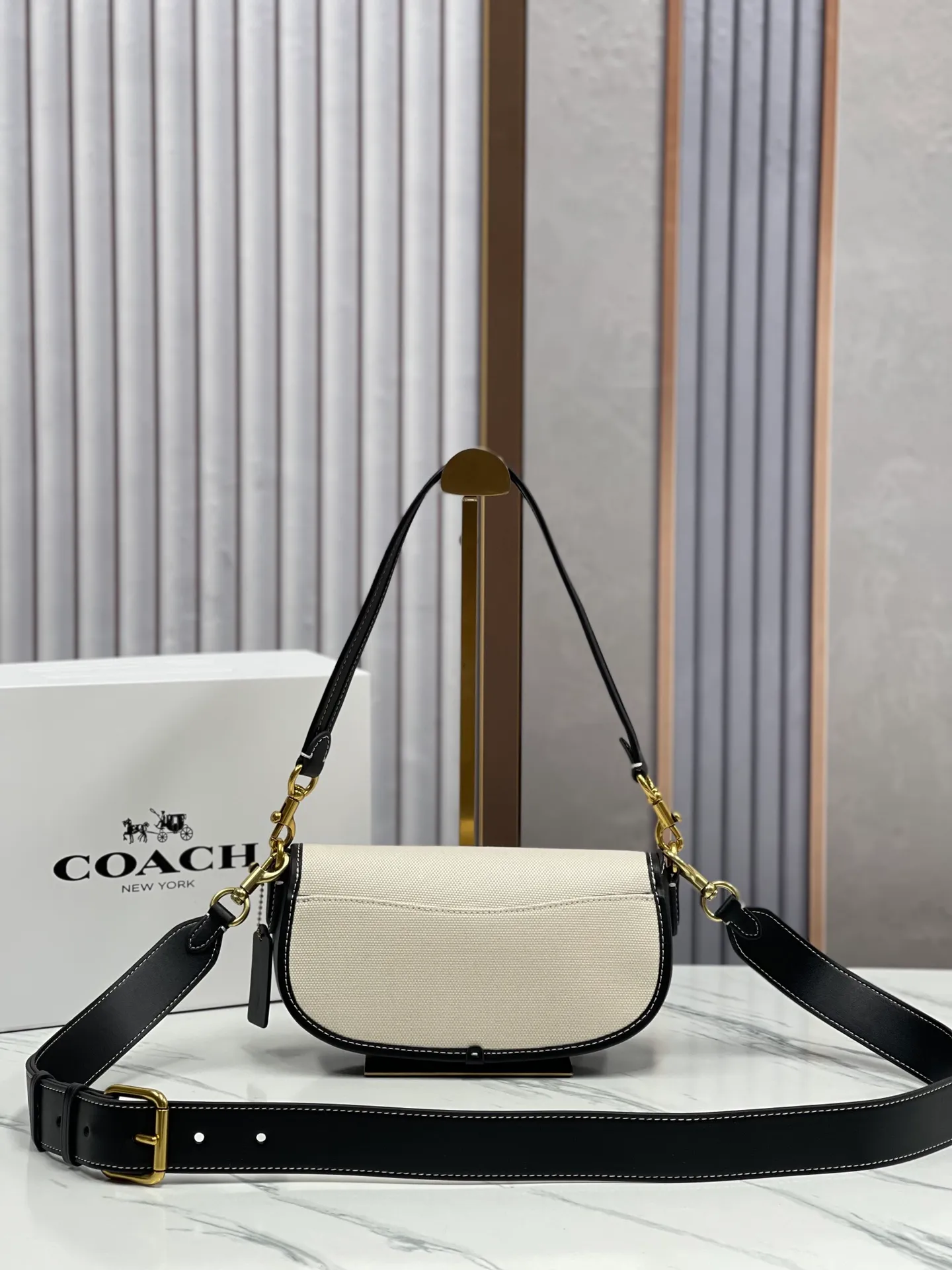 Top original order batch 440💰coach/Coach new women's saddle bag CR668 shoulder cross-body handbag HARLEY23 canvas retro lock bag armpit bag size: 22*13*5