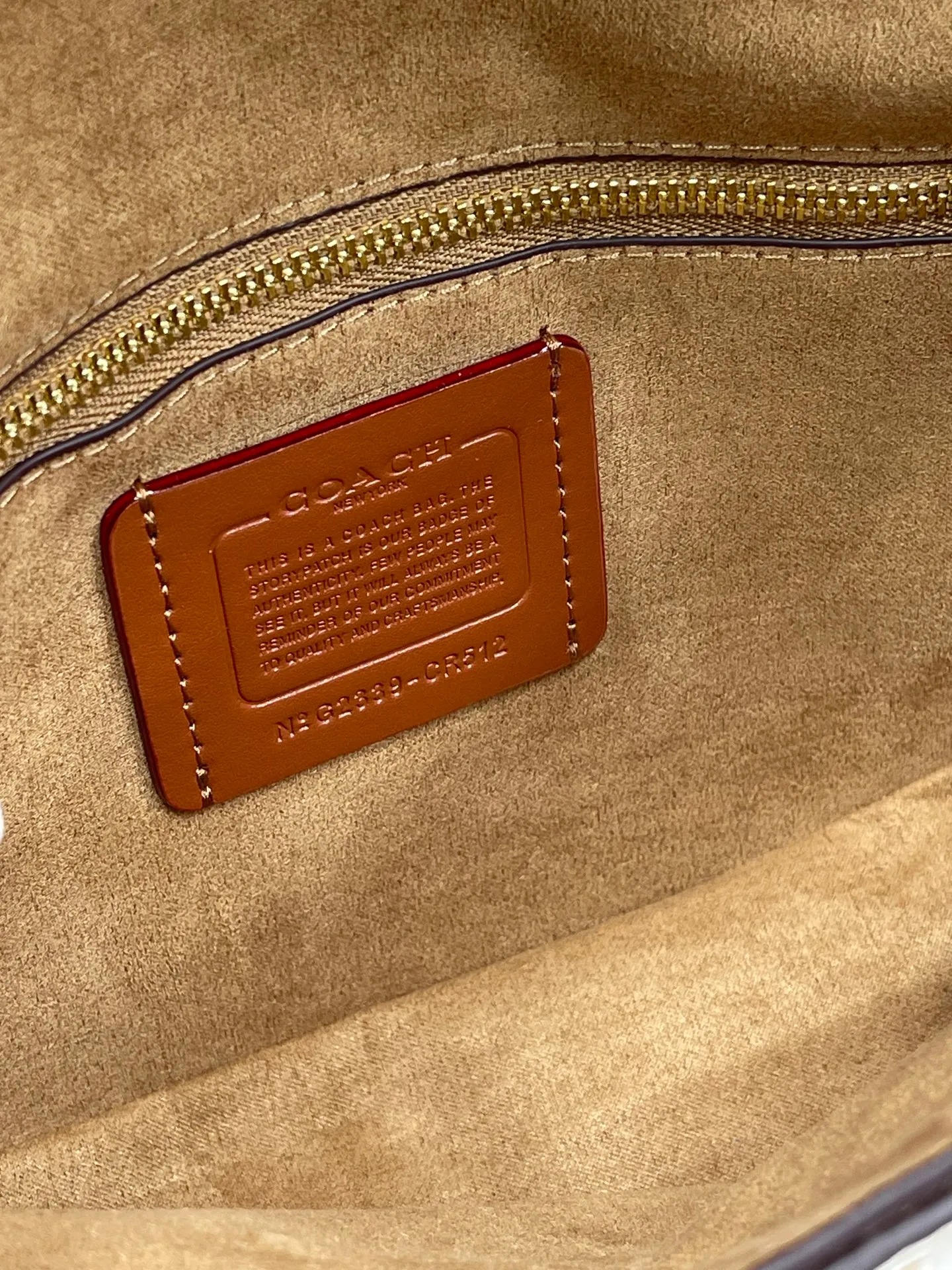 Batch 440💰 Coach’s new counter synchronization model CR512 HARLER shoulder crossbody bag saddle bag, minimalist and casual, casual and versatile item ~ 22x17.5x6cm