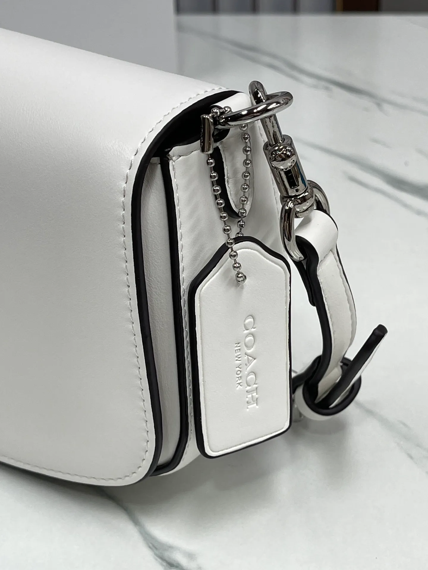 P390🍑Coach/Coach’s new June Satchel. CT776 small bag has that kind of matching feeling and the leather texture is great. Size 23/20/8.5