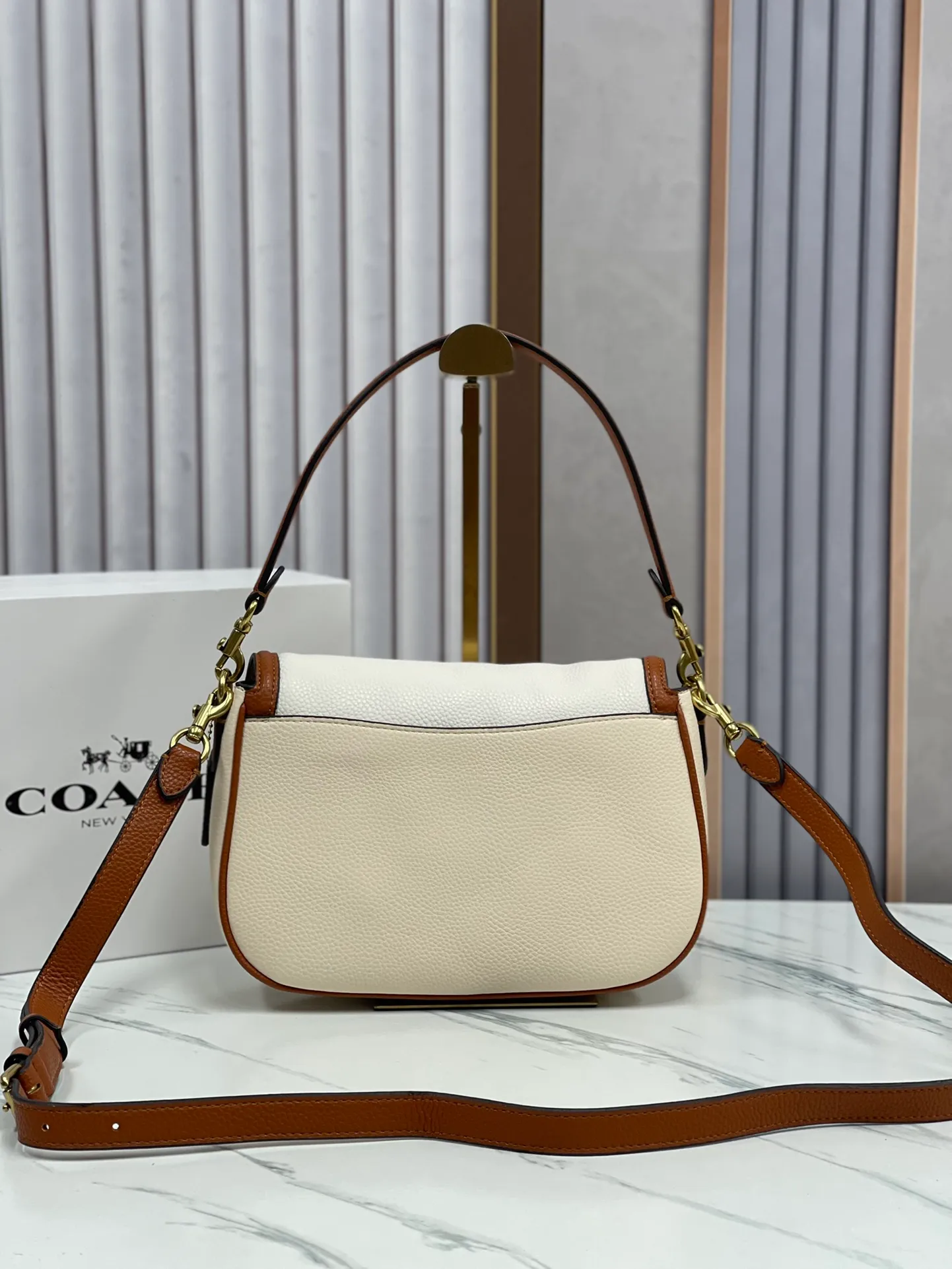 Top original order batch 460💰COACH/Coach new counter synchronization·new product women’s classic logo LEGACY shoulder bag presbyopia, model CU100, size 25.5*18.5*7