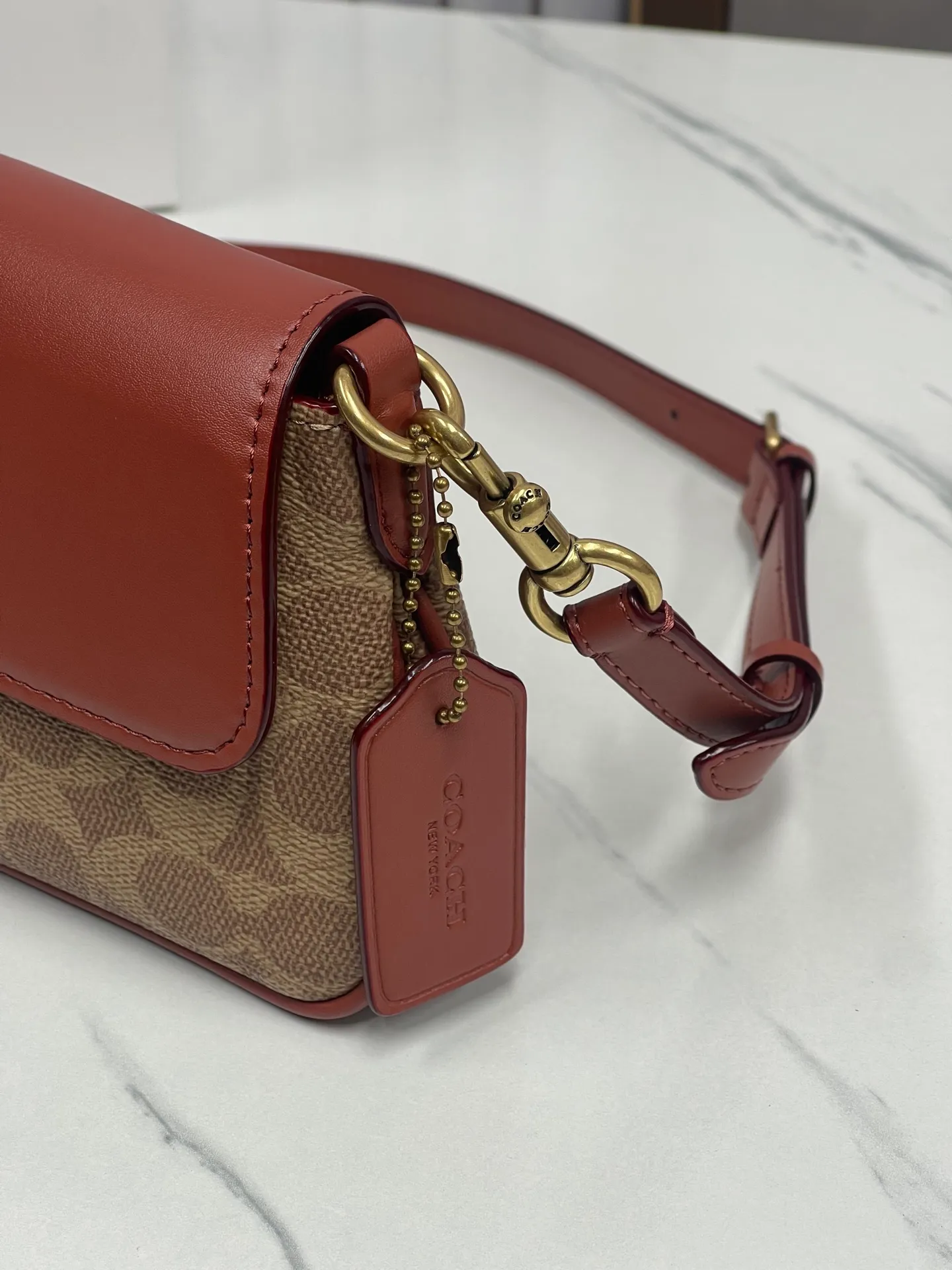 P420¥ [New counter product] COACH/Coach women's JET shoulder bag, crossbody bag, high-end design commuting model: CBA83 size 25*11*5
