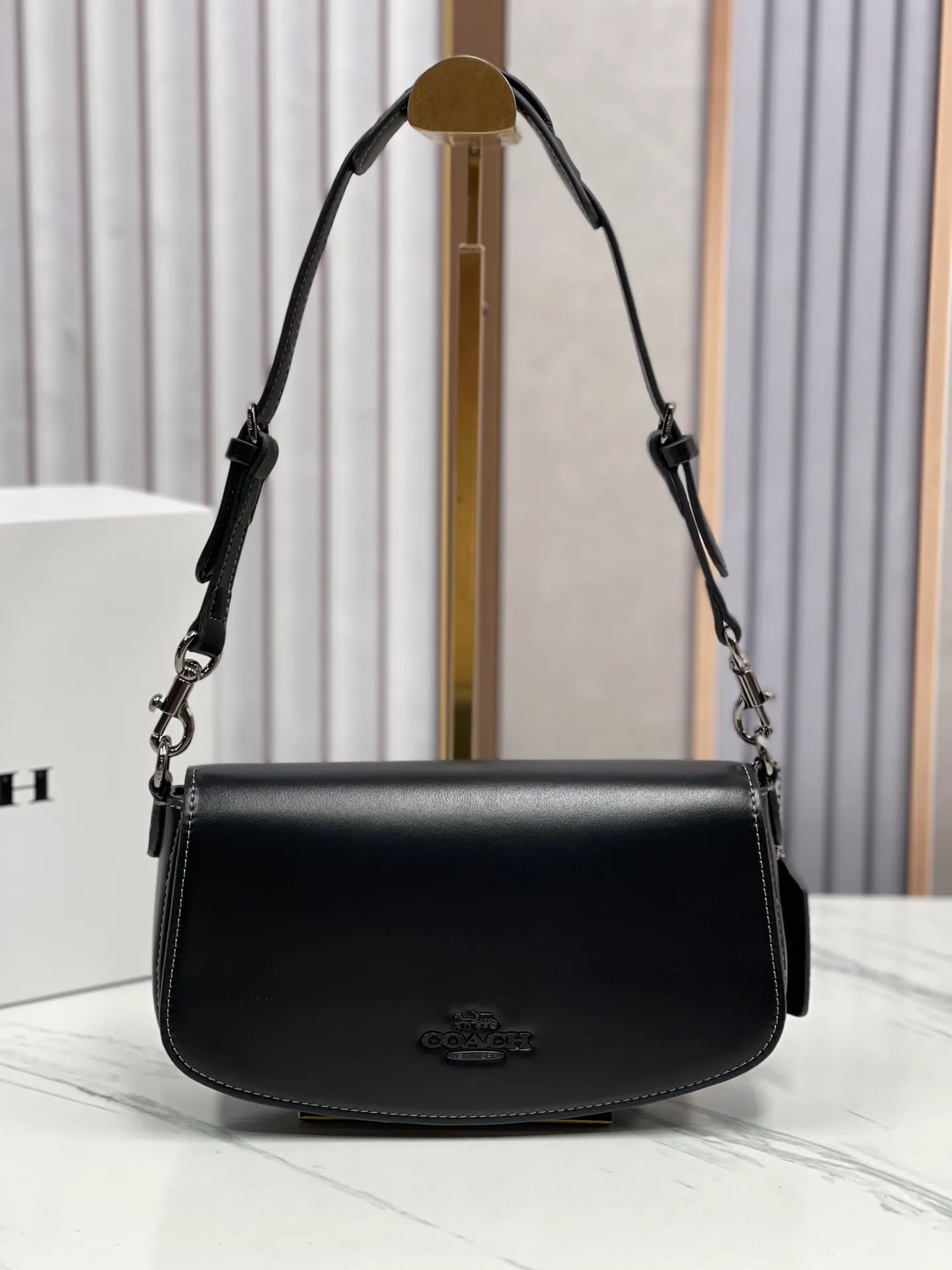 P390🍑Coach/Coach’s new June Satchel. CT776 small bag has that kind of matching feeling and the leather texture is great. Size 23/20/8.5