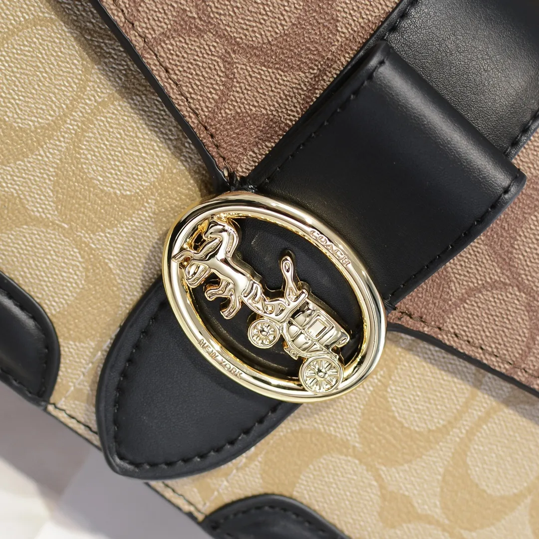 P440 [Top original order] Coach's new versatile Georgie series Dionysian bag 5509 two-color presbyopia, the snake pattern details on the side are very special, the whole looks very high-end and unique, the bag shape is three-dimensional and beautiful, very versatile and not picky! Size: 26CM long X 15CM high X 7CM wide