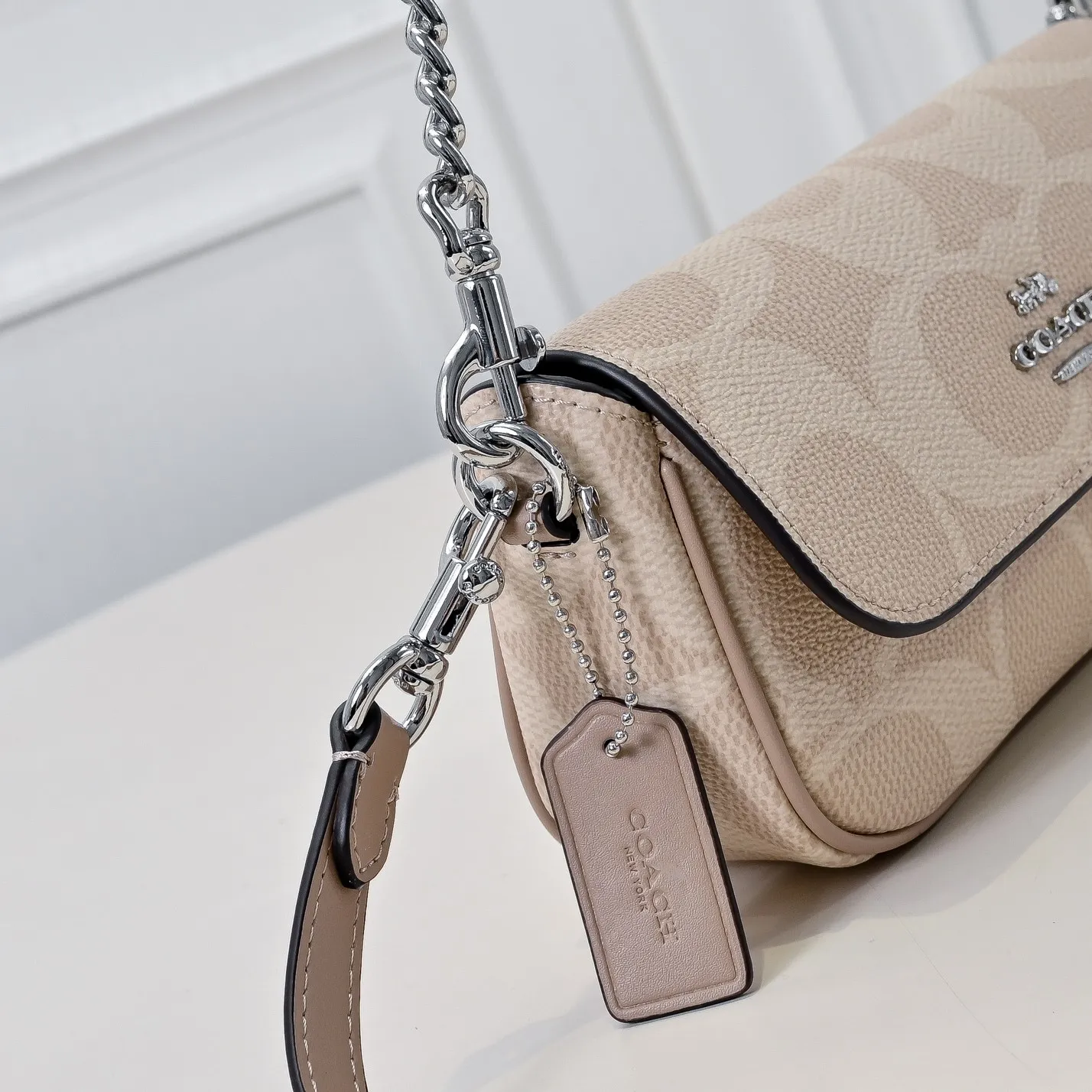 Style number: CAN70 Size: 20*11*5cm