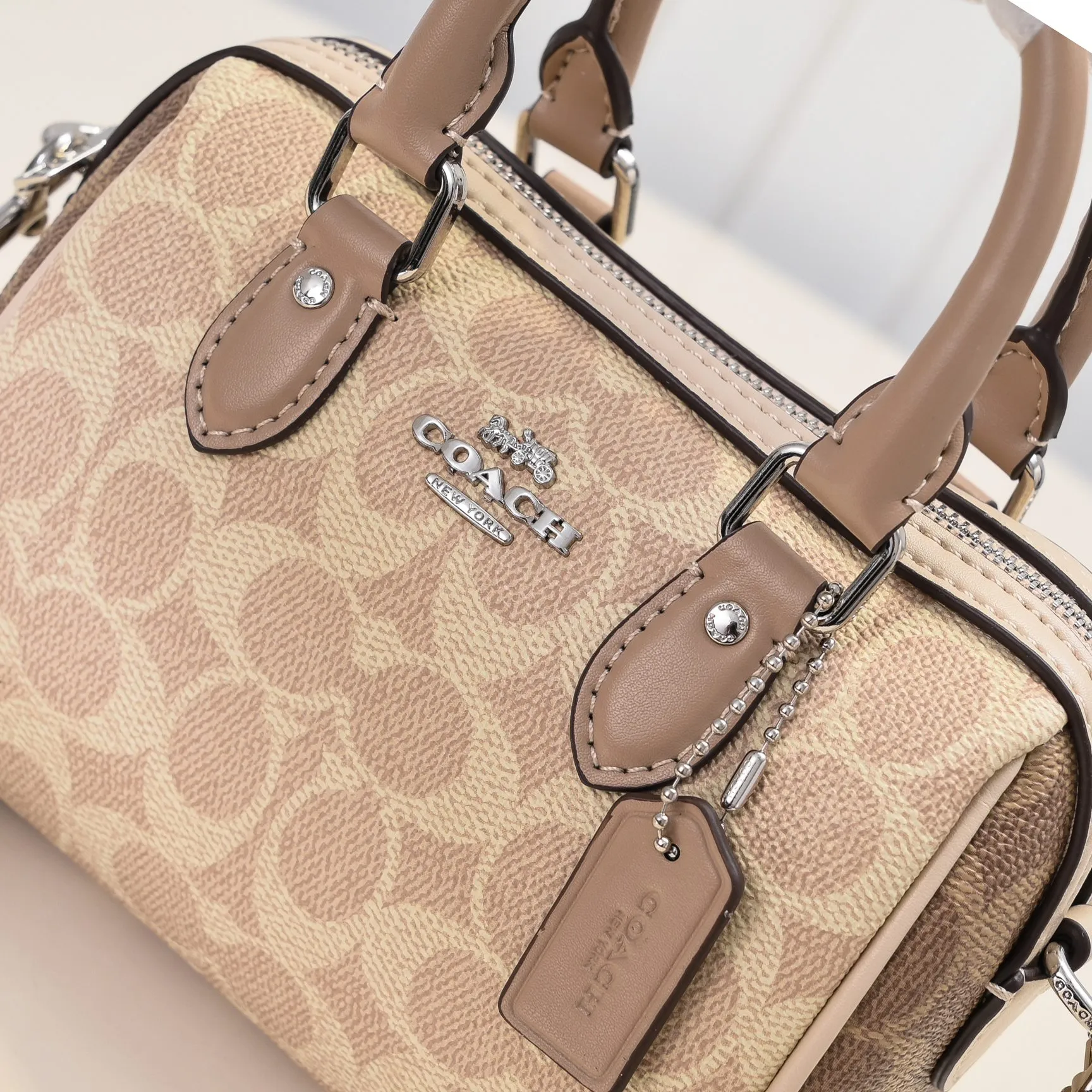 P340【Top original order】Model number: CW330 Size: 17.5*12*10cm
