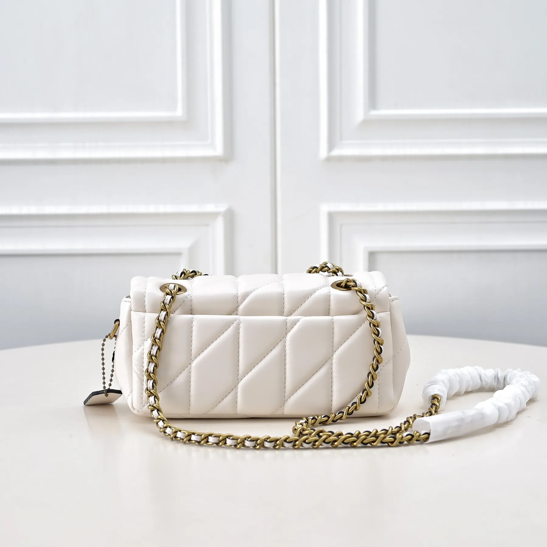 P420 [Top original order] Small gold buckle Style number: CP298 Size: 20*11*7cm