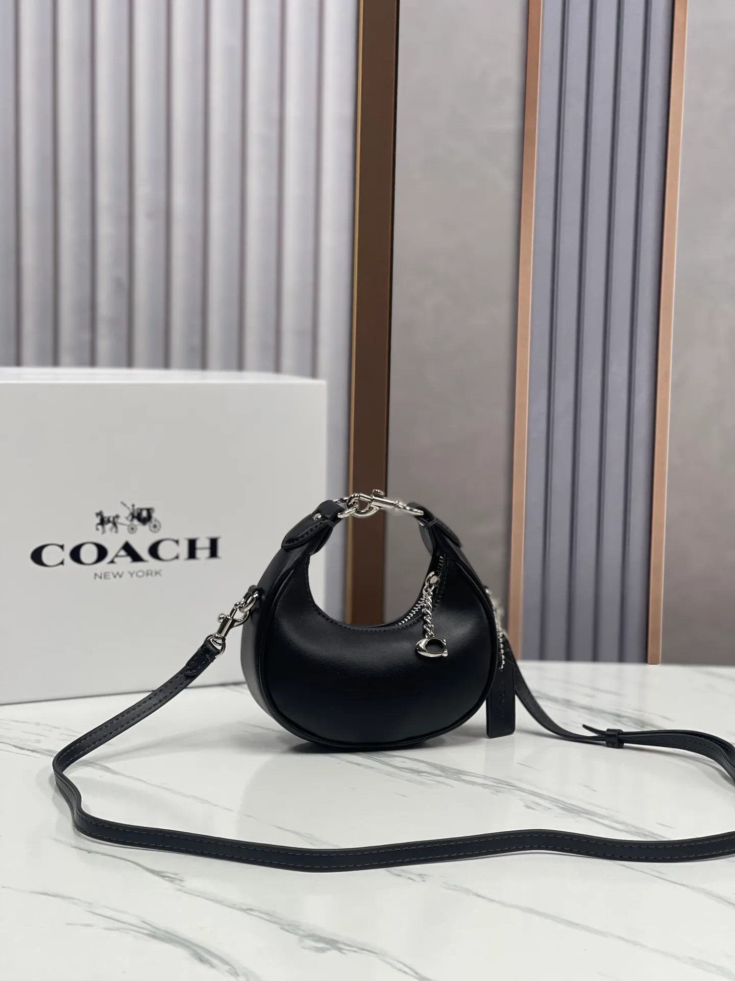 Top original order batch 360💰Coach new women's mini dumpling bag model: CR506 wrist bag shoulder crossbody retro half-moon bag jonie armpit bag, size: 15*7*6