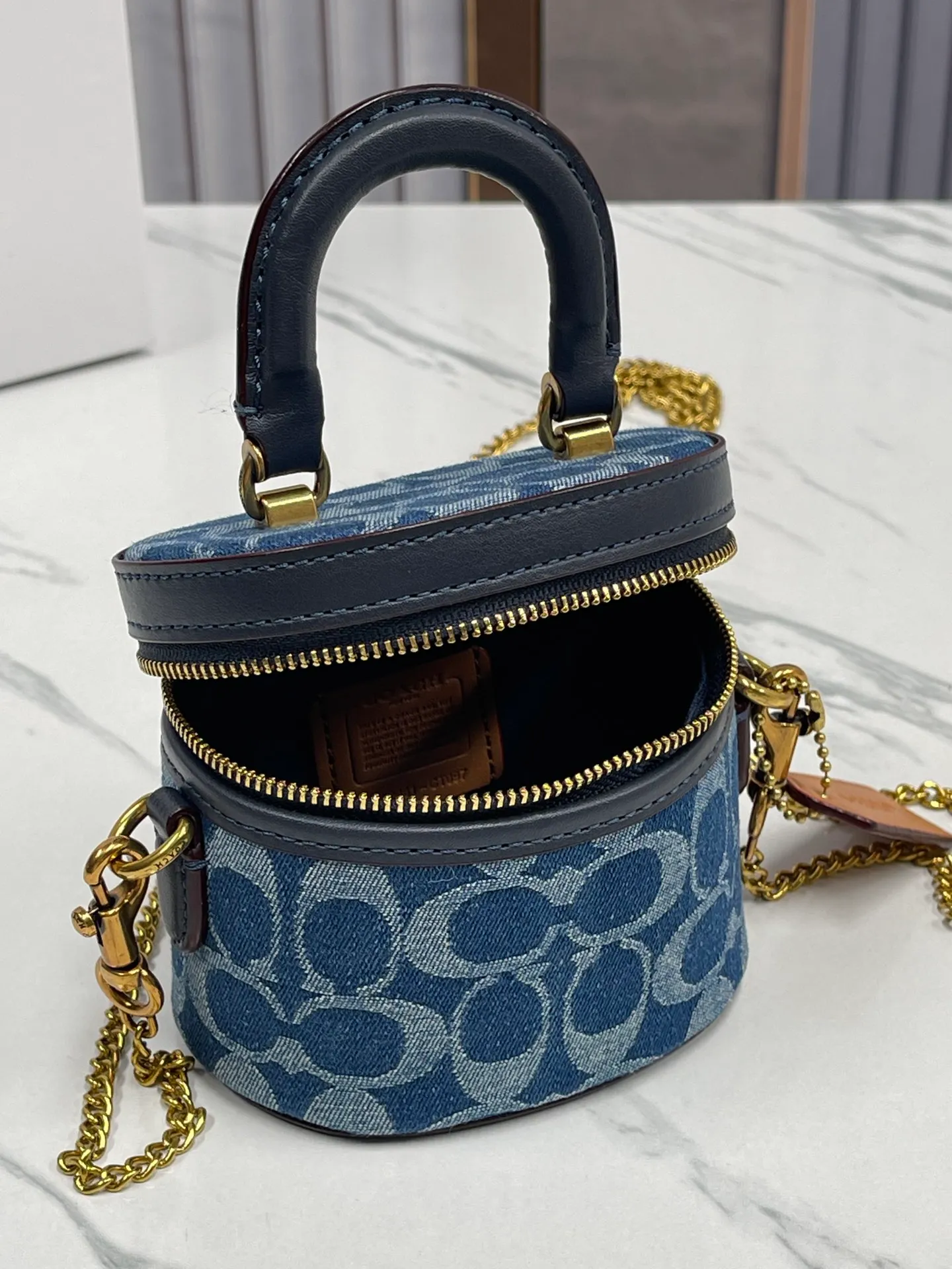 Top original order batch 440💰coach/Coach new trail12 mini box bag CE769, cowhide, original hardware, C-shaped zipper, super shiny, can hold lipstick card bag, car keys and loose powder, size 11.5x9x7.5cm,
