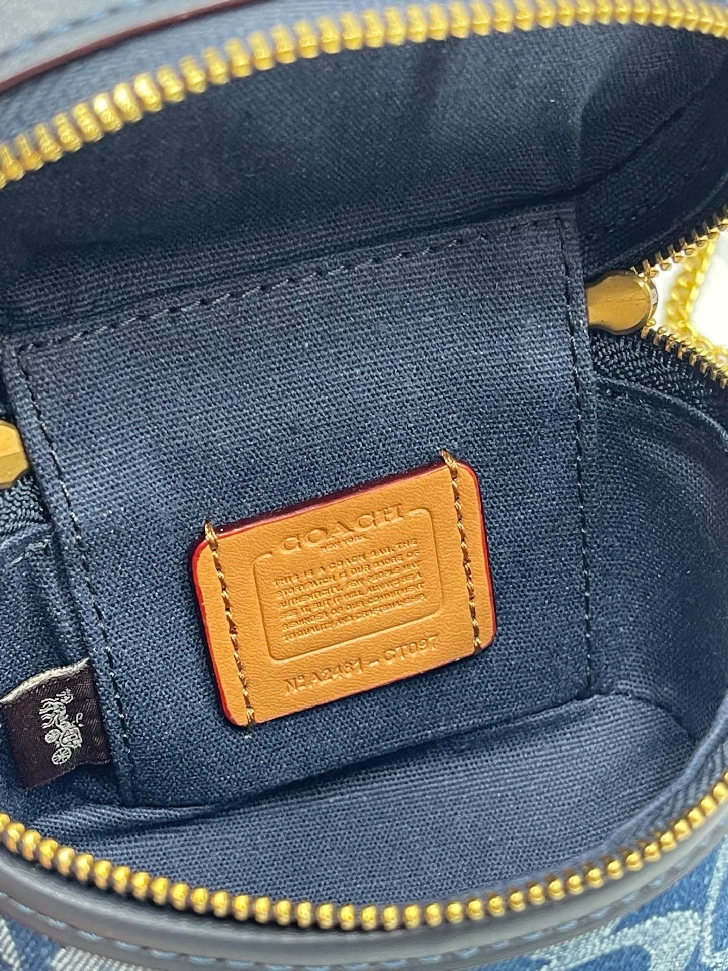 Top original order batch 440💰coach/Coach new trail12 mini box bag CE769, cowhide, original hardware, C-shaped zipper, super shiny, can hold lipstick card bag, car keys and loose powder, size 11.5x9x7.5cm,