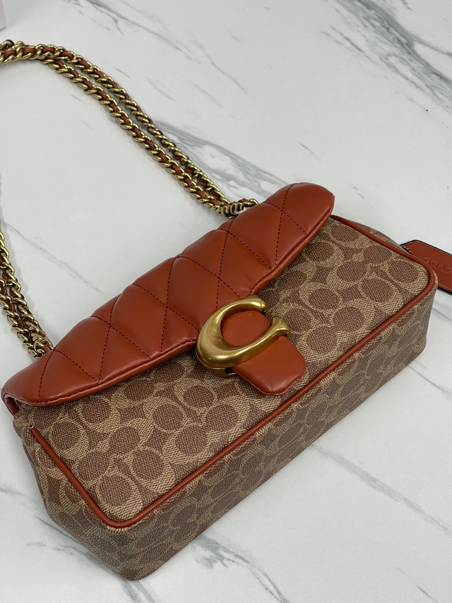Top original order batch 480¥Coach/Coach new model CY815✈️Quilting Tabby chain tabby with quilting technology. Cool, low-key and high-end gold buckle. Choose a size and color you like. Size 26/15.