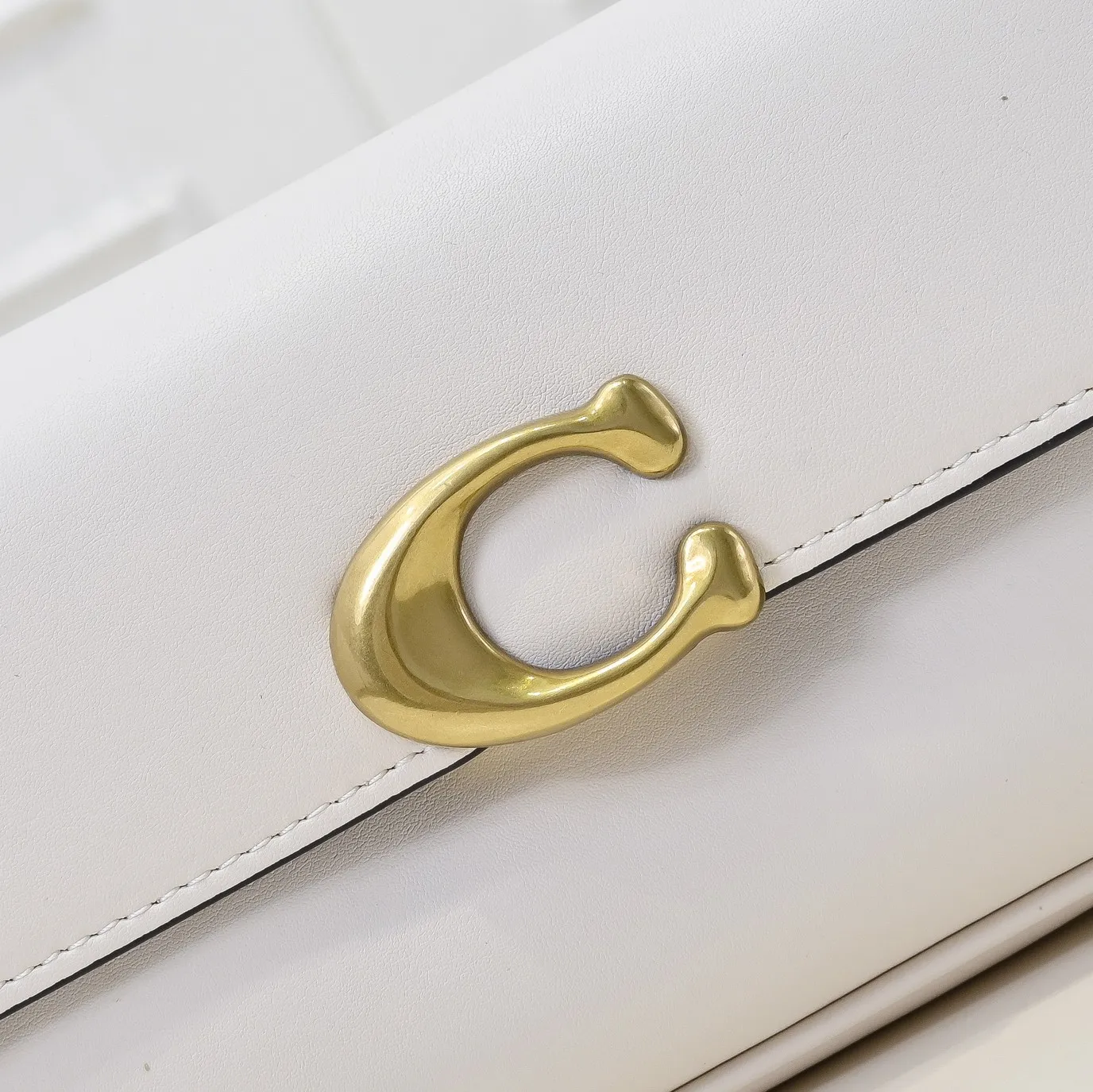 Style number: CAM16 Size: 25*11.5*5cm