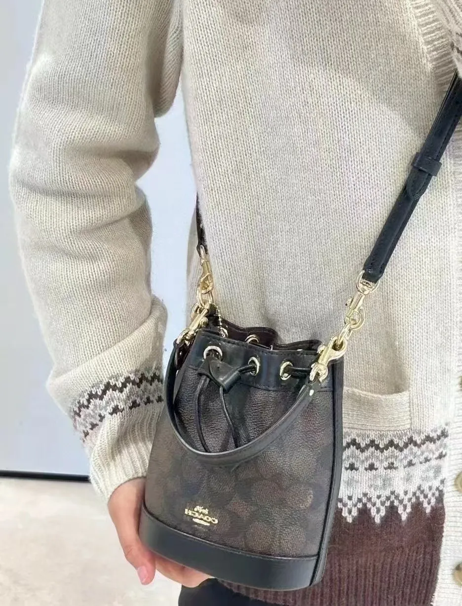 P360 [Top original order] Style number: CW299 Size: 14*16.5*9cm