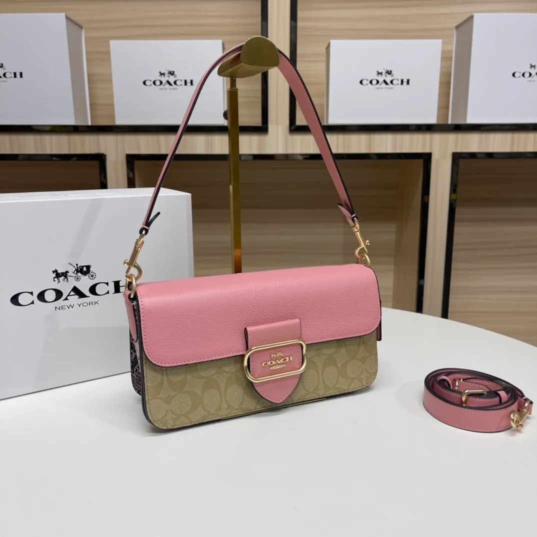 Top original order batch 500💰COACH/model CE621. Coach Outlet's new color-blocked classic logo MORGAN shoulder bag underarm bag. Size 26X14X6