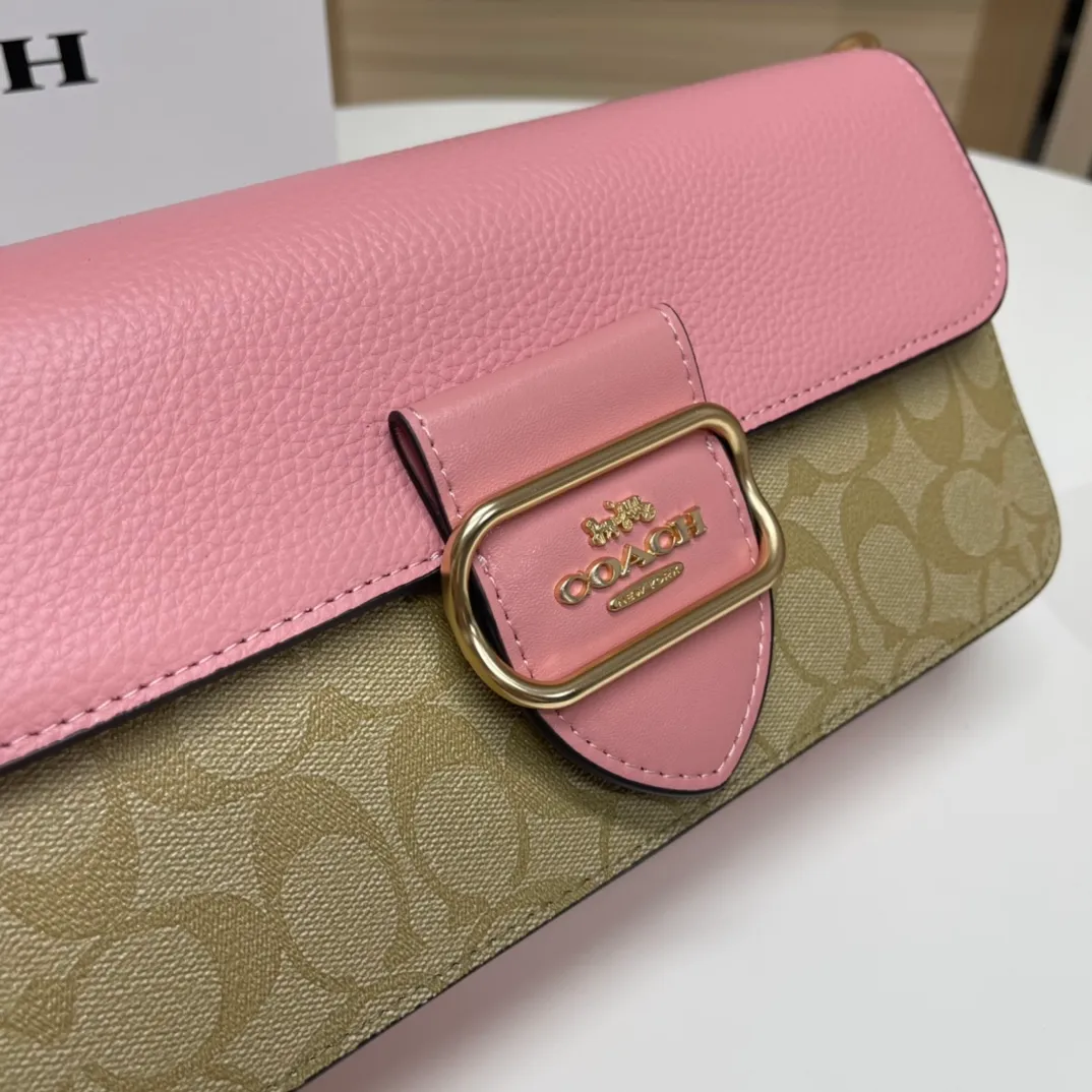Top original order batch 500💰COACH/model CE621. Coach Outlet's new color-blocked classic logo MORGAN shoulder bag underarm bag. Size 26X14X6