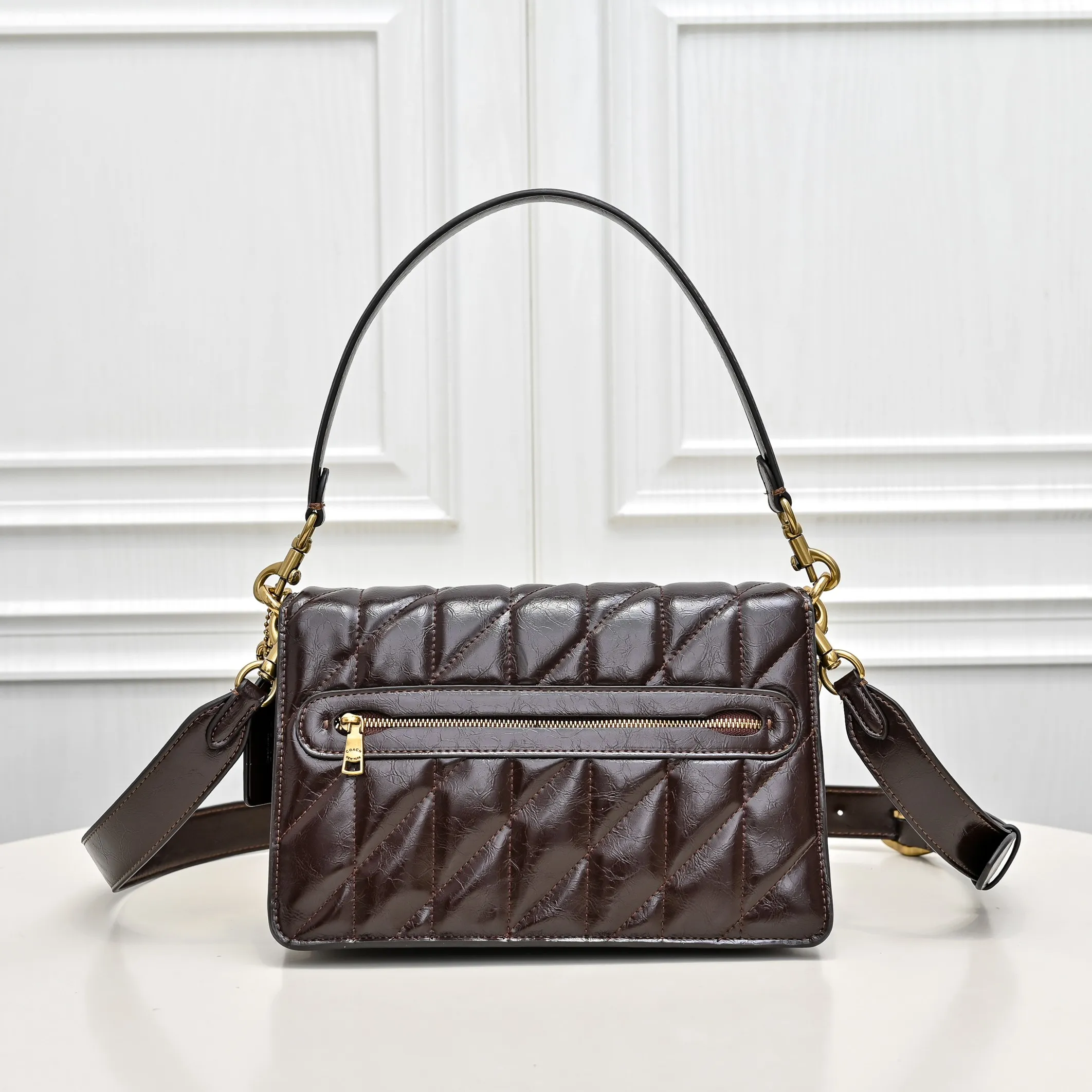 Style number: CAF53 Size: 26*17*9cm