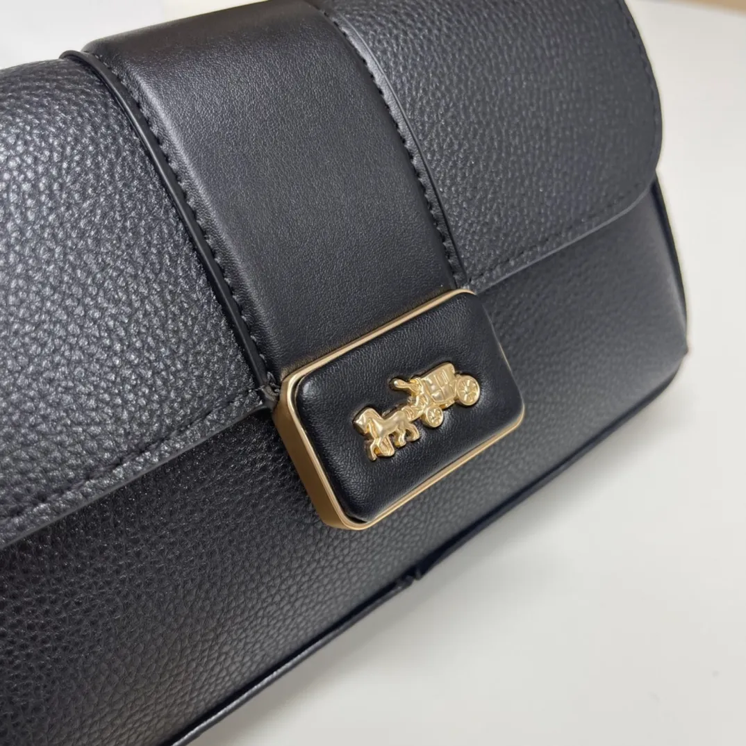 Batch 420💰COACH Classic Outlet New GRACE flip shoulder crossbody bag for women, model CC033. Size: 22X12.5X5.5