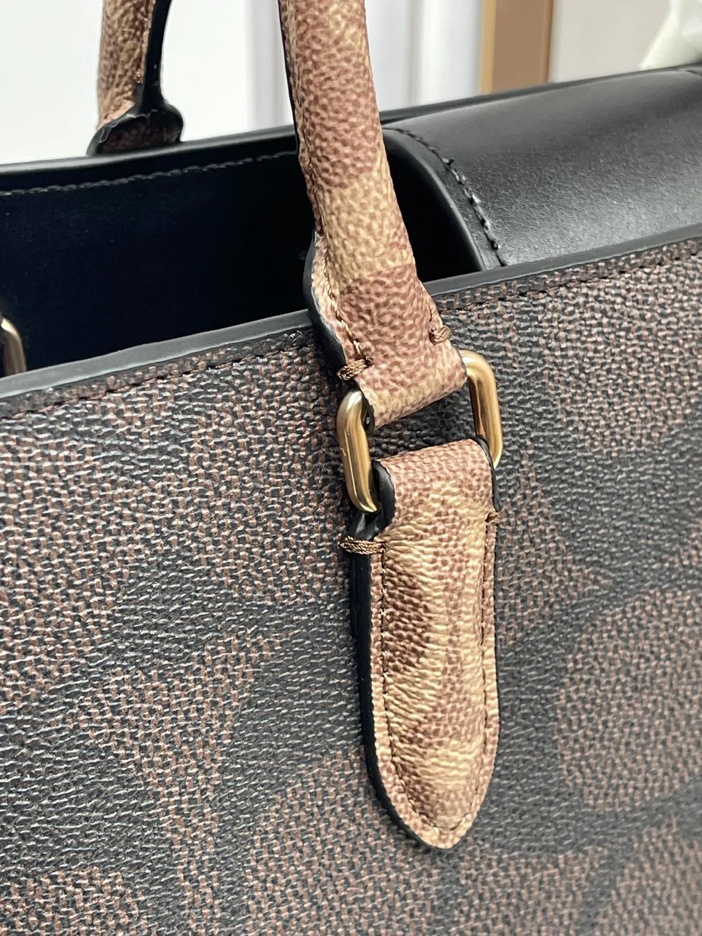 P460¥😍Coach's new handbag Maggie tote Coach's new CY677 CY676 tote bag - all sizes are available with logo and presbyopia - there are also classic solid colors, which are better for autumn and winter matching. Large size: 36.5✖️28✖️14cm. The computer can be easily placed. The small size is more suitable for sisters who like to carry it hand-held.