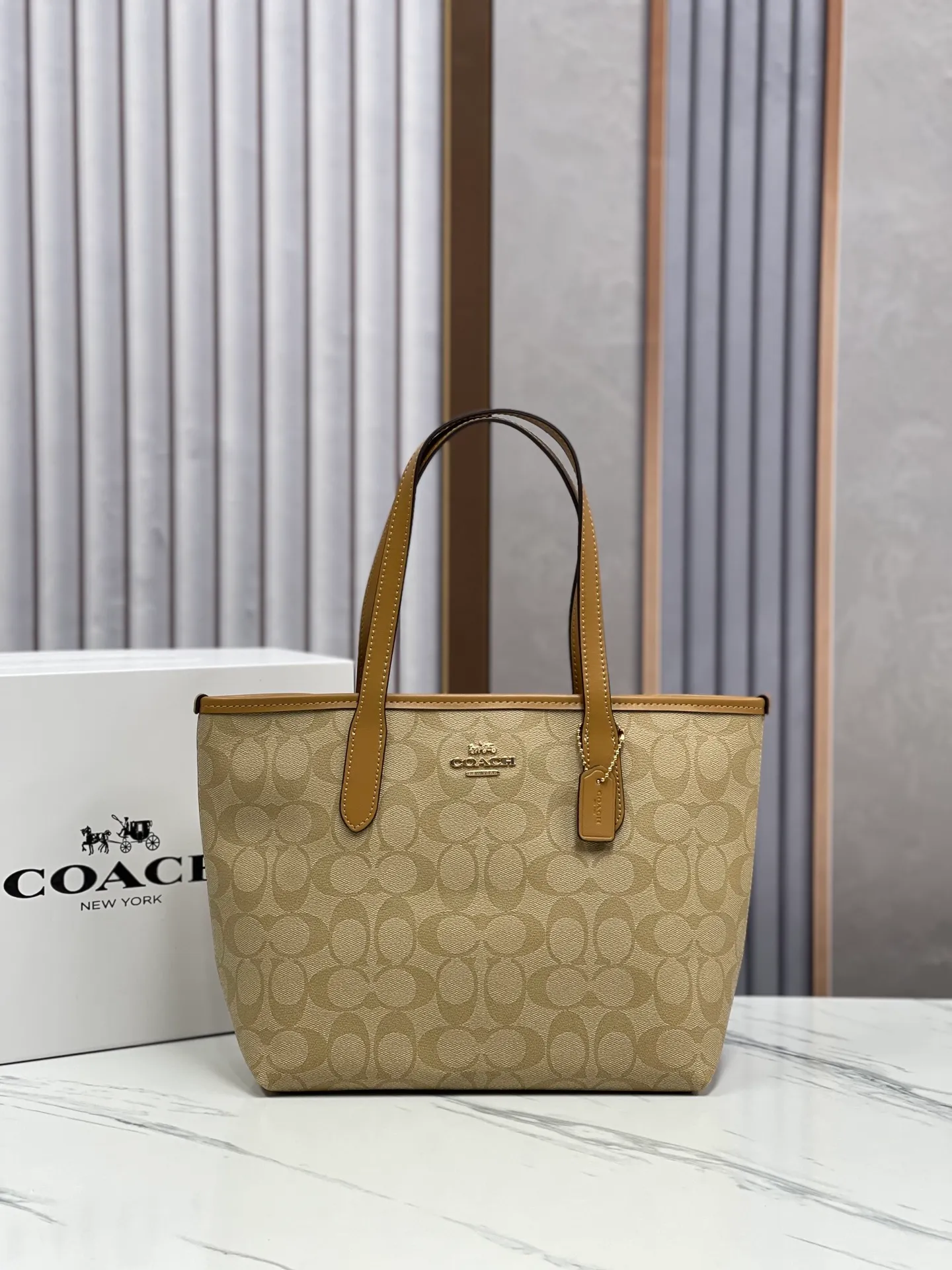 Top original order batch 340💰coach/Coach new new product CN733 CN183 Latest carriage mini double-sided tote bag shopping bag top original order batch VC with leather CITY classic logo coated canvas with smooth leather details. Internal zip pocket. Size 23·11·20.5