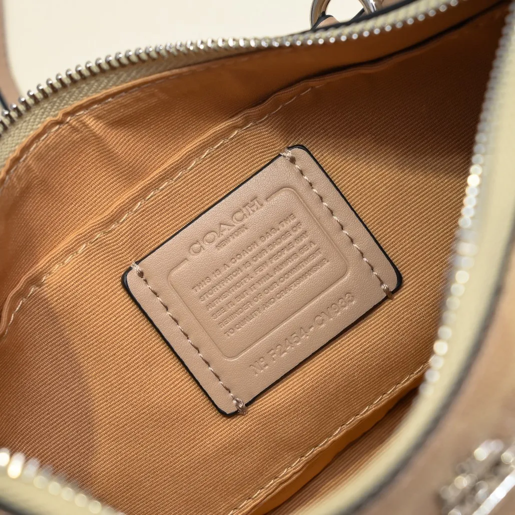 P260 [Top original order] Style number: CV993 Size: 24.5*15.5*7.5cm