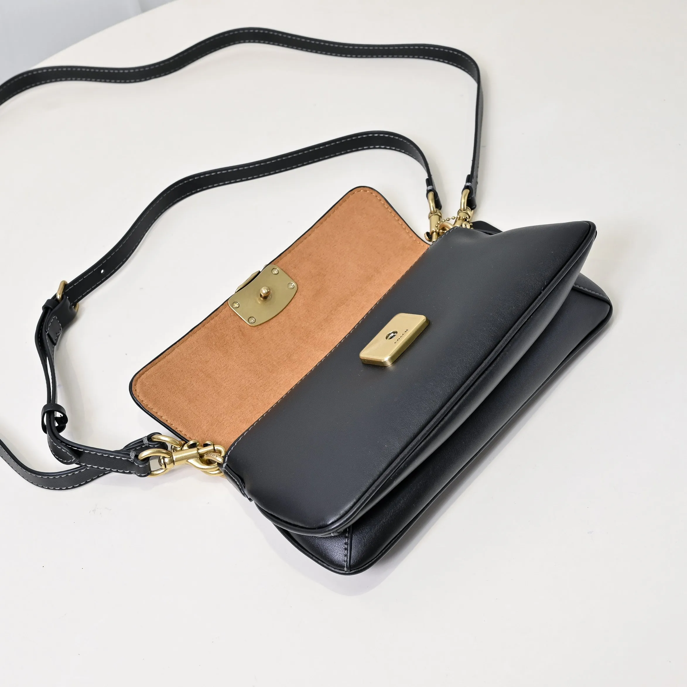Style number: CAM16 Size: 25*11.5*5cm