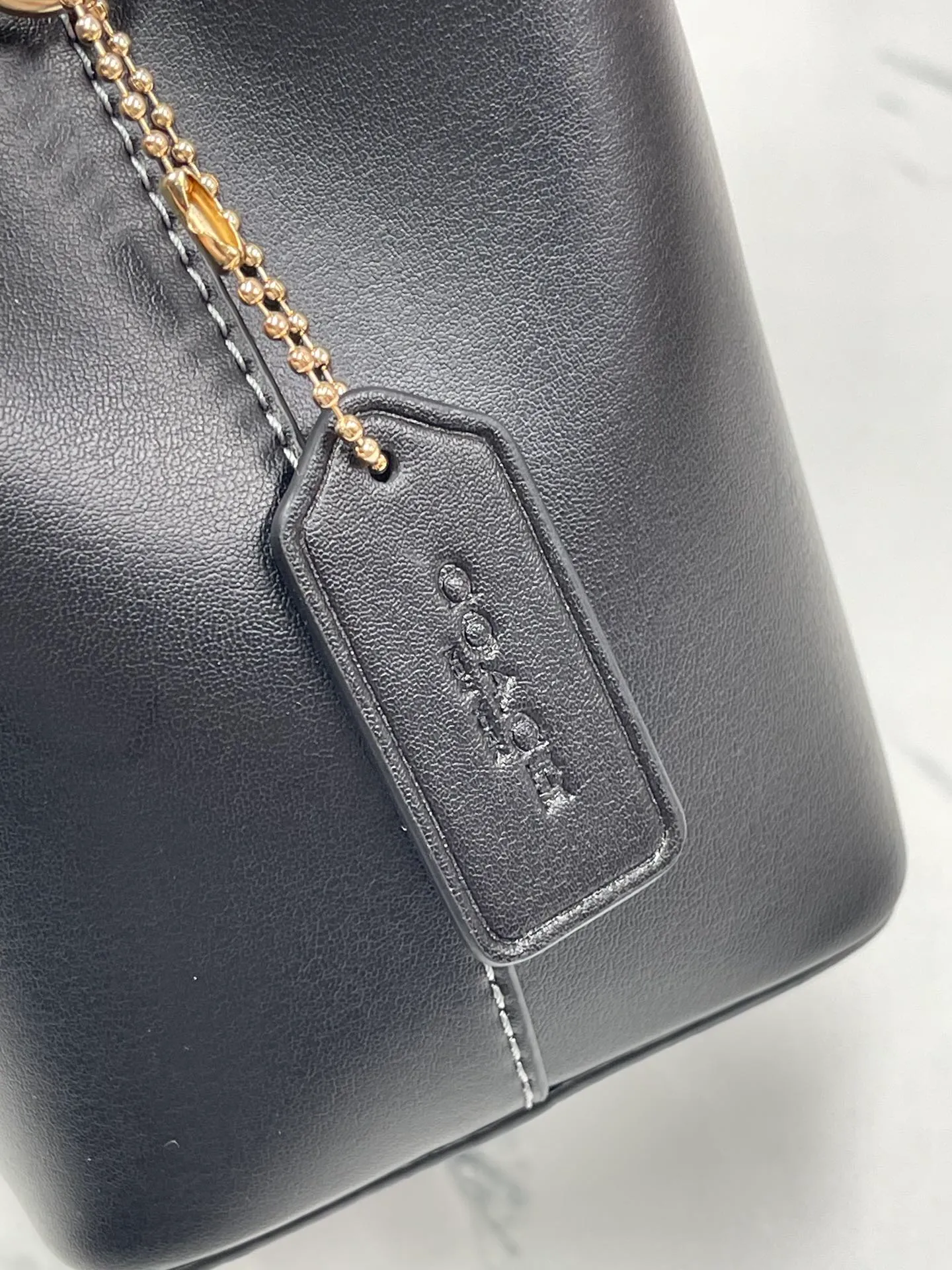 Top original order batch 480¥🌻Coach/Coach new new product Coach Eliza model CW015 Carryall This is too exquisite, it is a perfect heroine bag type. The texture is exquisite and domineering, classic and timeless. Size 26/18/11.