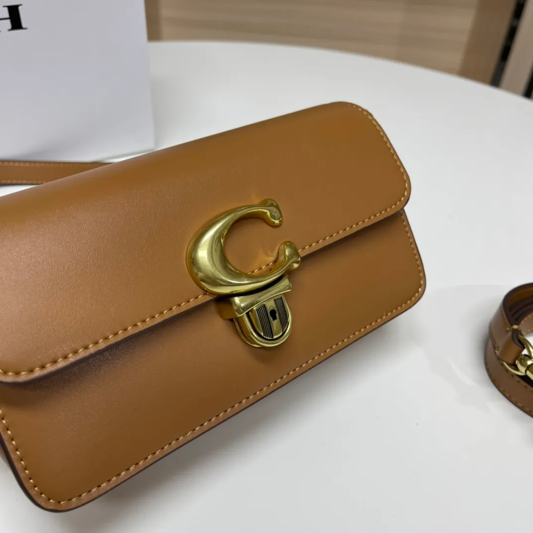 Batch 480💰Coach’s new Coach baguette leather crossbody bag [Rose][Rose] model CE331 women’s bag STUDIO BAGUETTE, size: 20*10*7[Fireworks][Fireworks][Fireworks]