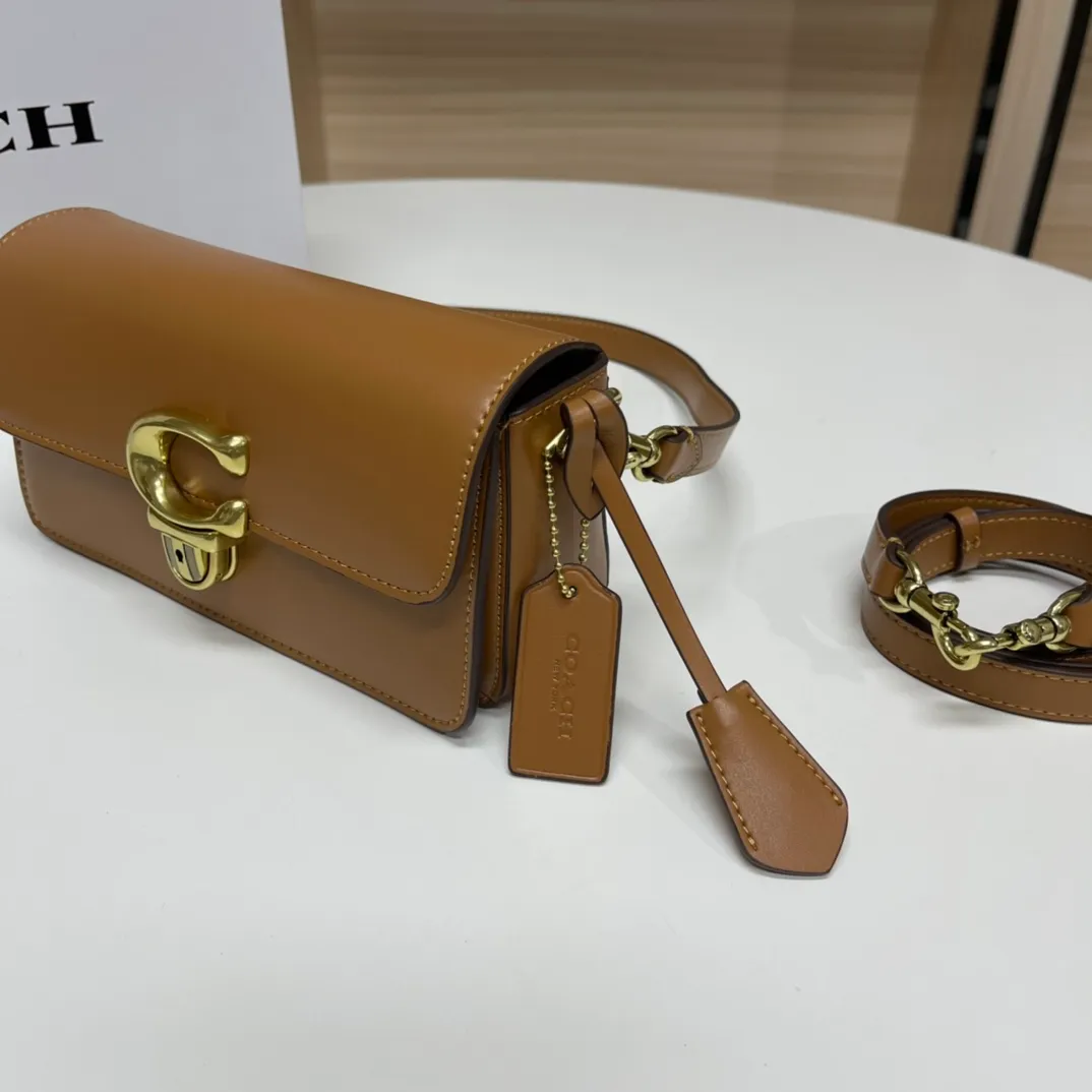 Batch 480💰Coach’s new Coach baguette leather crossbody bag [Rose][Rose] model CE331 women’s bag STUDIO BAGUETTE, size: 20*10*7[Fireworks][Fireworks][Fireworks]