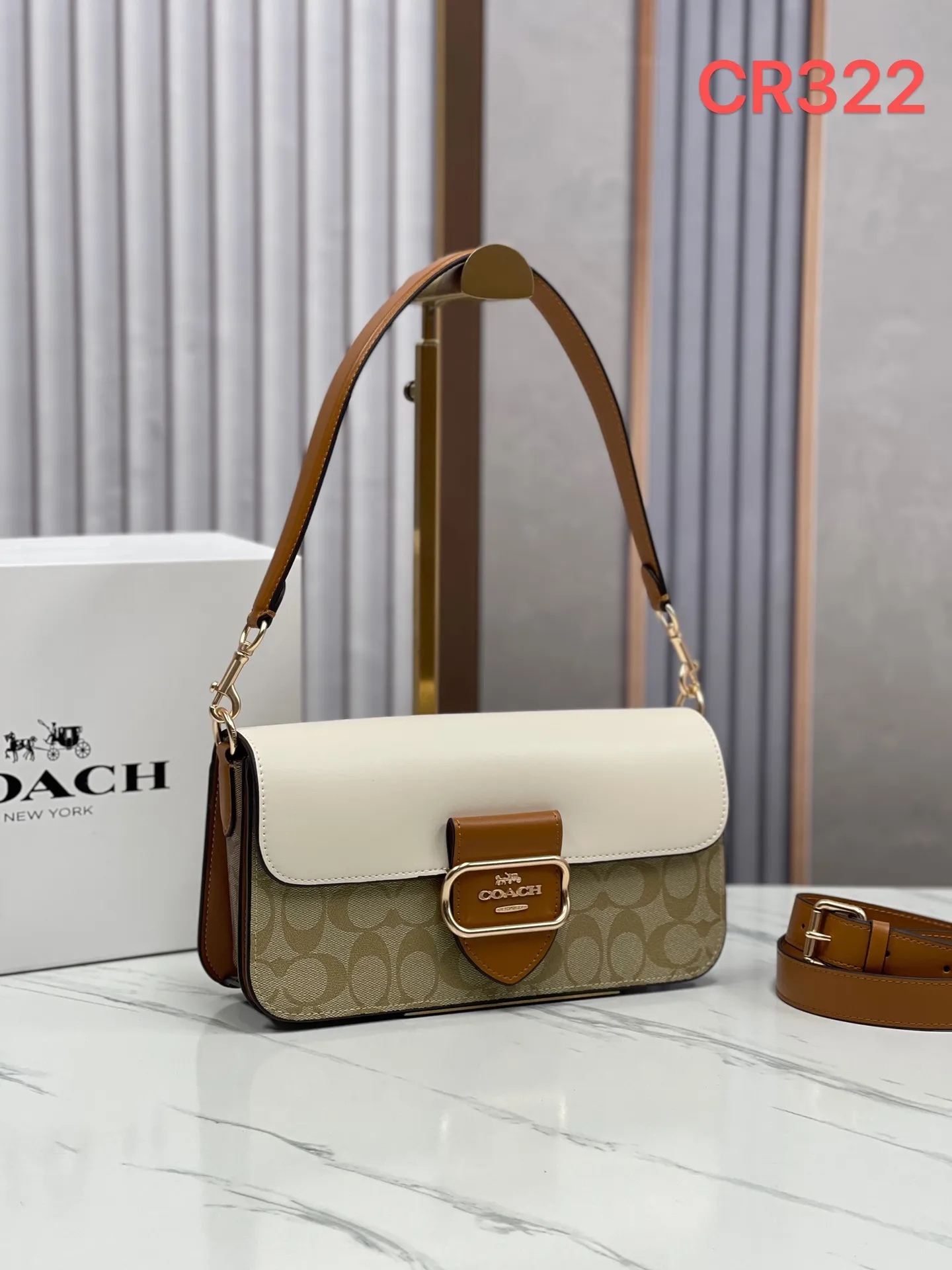 Top original order, batch 480💰New model at Coach counter, model CR332 Morgan underarm bag milk tea color matching Morgan underarm bag milk tea splicing design ~ two different shades of logo canvas coating, color matching more refined and layered, elegant and generous ~ visually very harmonious and versatile^^ Whether it is for personal use or as a gift, I love it!!! It is the most fashionable, versatile and will not go out of style. Size 26/15/8