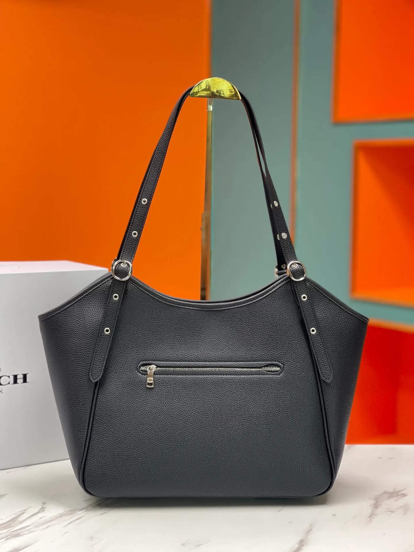 Top original order batch 460💰COACH/Coach new | New product model CM074 Nina tote bag classic presbyopia commuting bag suitable for Jimei commuting in the office, very versatile and classic, large capacity, easily accommodates all office needs. The canvas coating is scratch-resistant and wear-resistant, so you are not afraid of being easily injured. Size 36/29/16