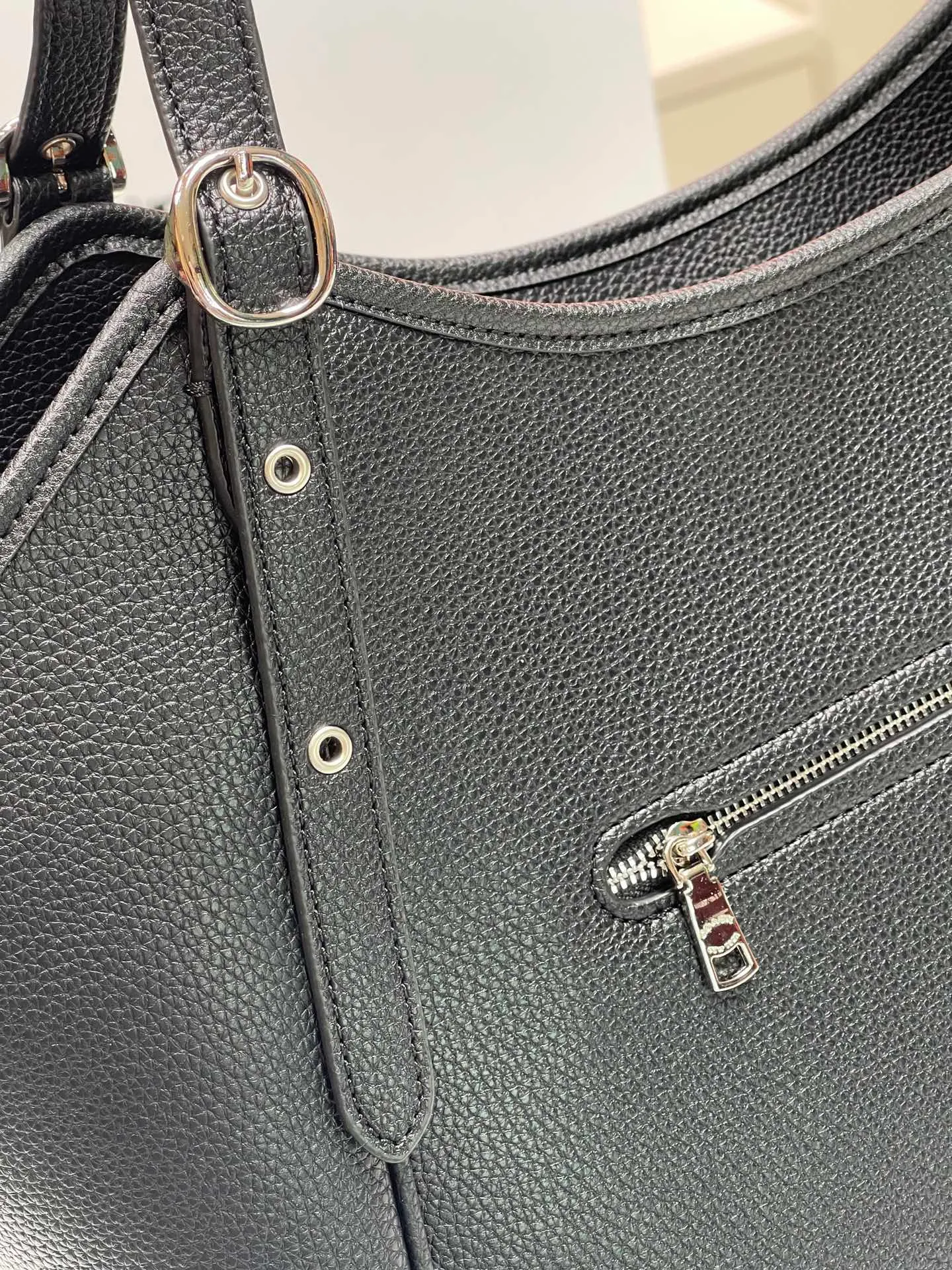 Top original order batch 460💰COACH/Coach new | New product model CM074 Nina tote bag classic presbyopia commuting bag suitable for Jimei commuting in the office, very versatile and classic, large capacity, easily accommodates all office needs. The canvas coating is scratch-resistant and wear-resistant, so you are not afraid of being easily injured. Size 36/29/16