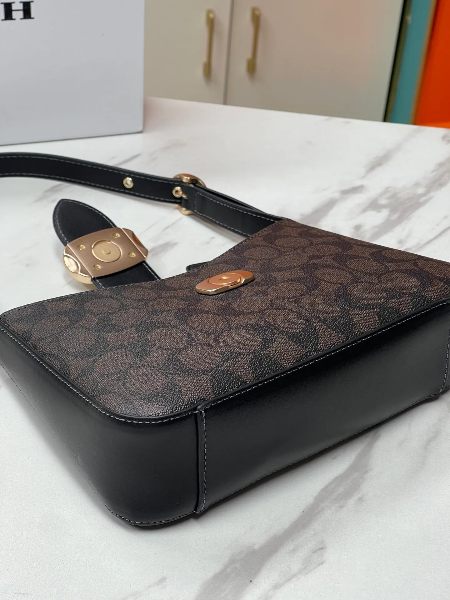 Batch 400💰Coach counter new Eliza hobo underarm bag, model CR528. Size 25X6X17