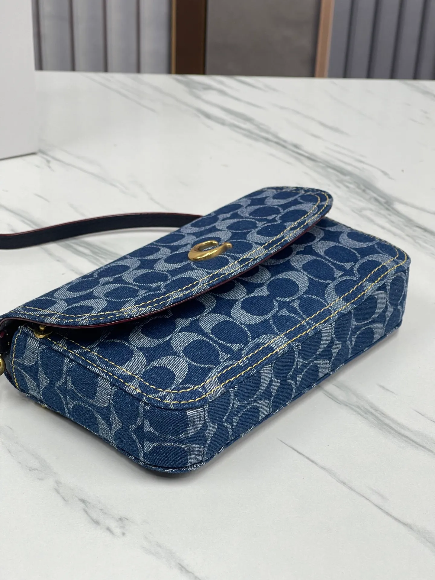 Top original order batch 420💰COACH new model CS126 counter synchronized Hayden crossbody bag fashionable simple versatile denim blue shoulder bag size 20*12*3
