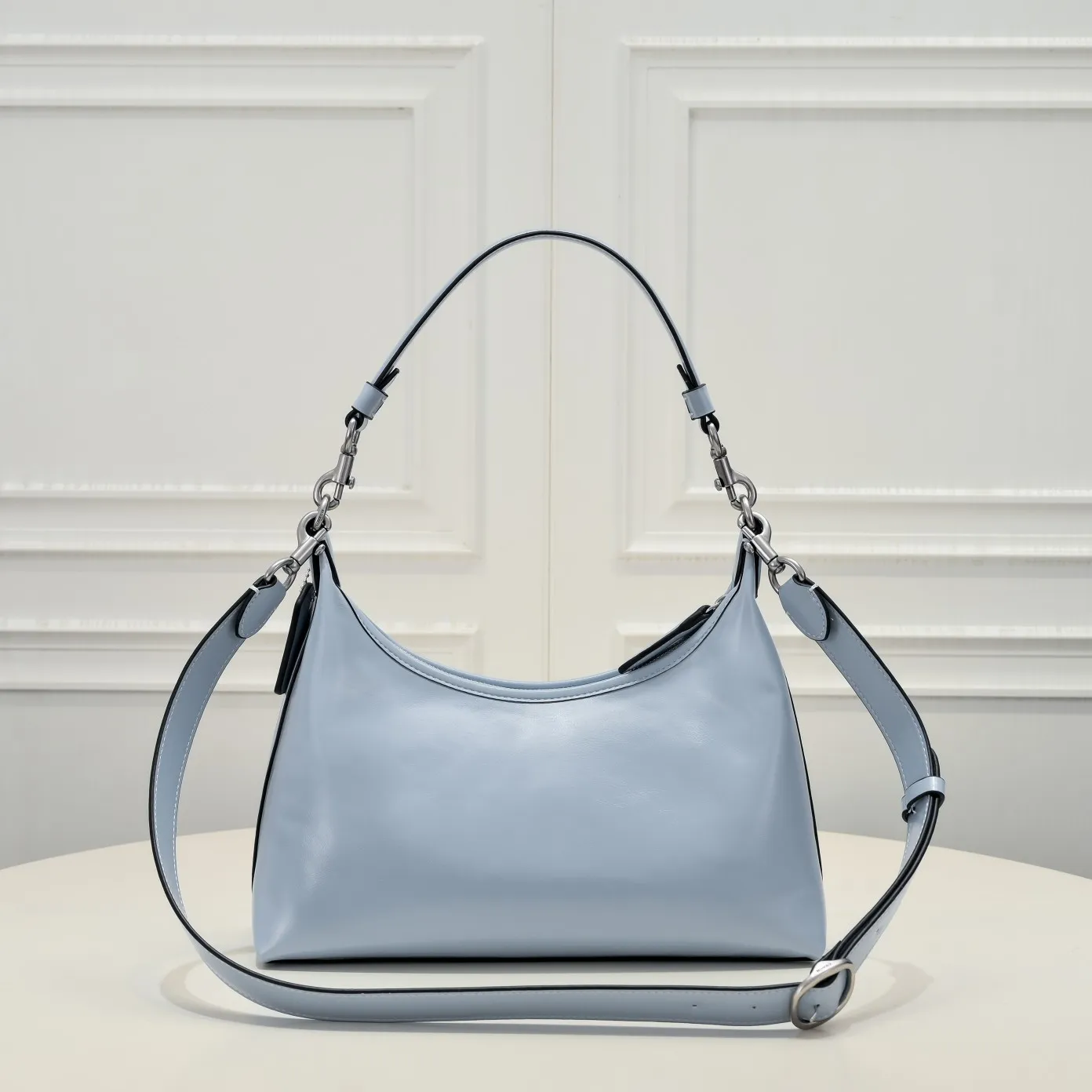 Style number: CR652 Size: 30*22*11.5cm