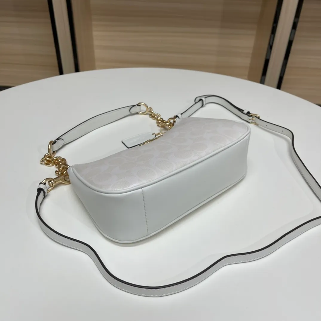 Top original order batch 380💰coach/Coach new armpit bag new model in stock. Model 548, 209, 173. C's Outlet women's bag color-blocked TERI shoulder bag. . DETAILS details Material: cow leather 2 credit card slots Built-in multi-function pocket Top zipper closure, fabric lining Detachable handle with vertical length of 21cm Detachable shoulder strap with vertical length of 58cm, can be used for shoulder or crossbody Dimensions: 24.5cm (length) × 15.5cm (height) 7.5cm (width),