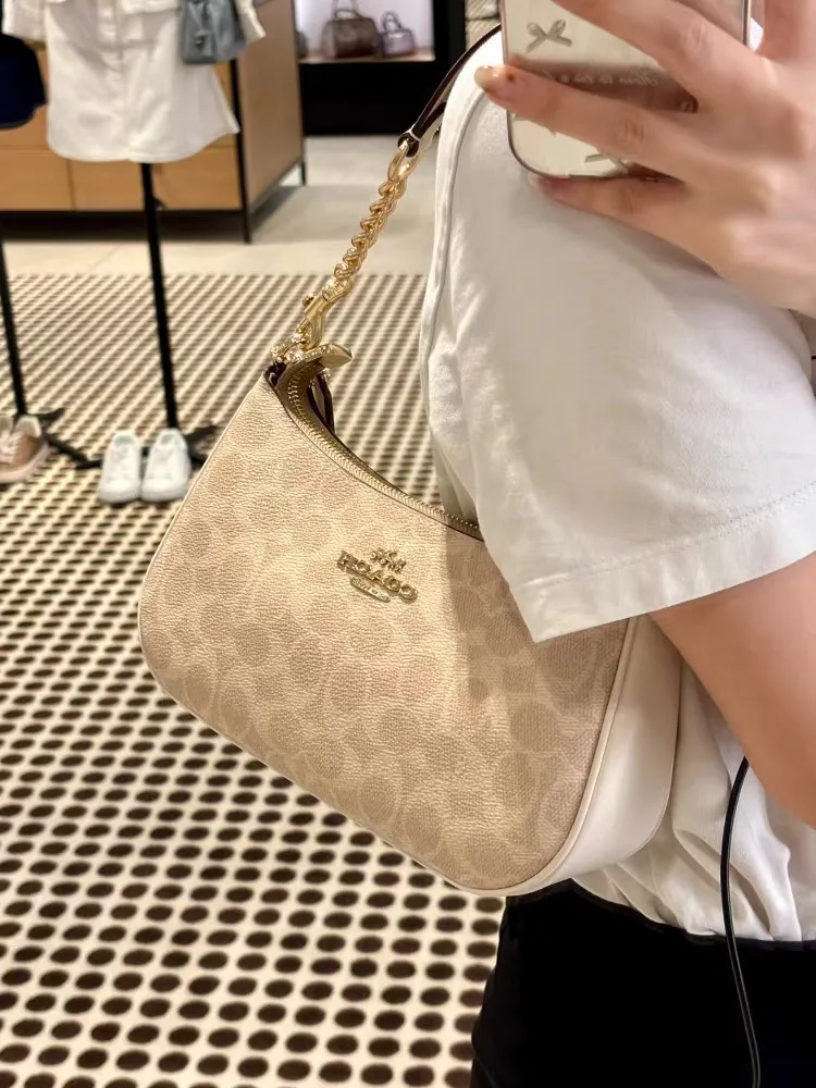 P260 [Top original order] Style number: CV993 Size: 24.5*15.5*7.5cm