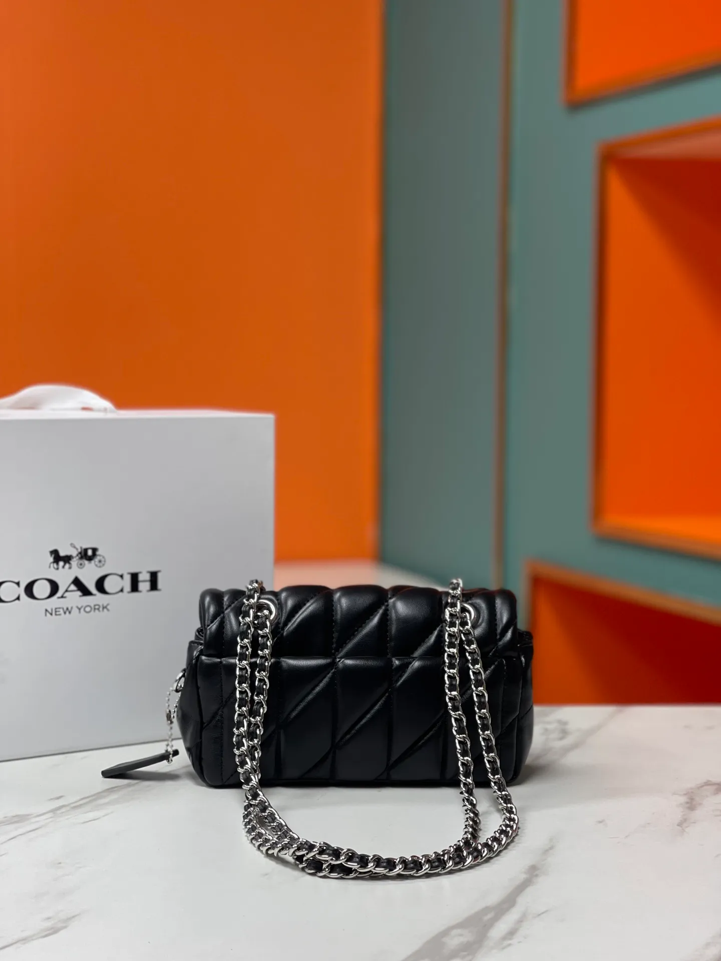 Top original order, batch 460💰Coach new product model CP398 quilting tabby chain tabby with quilting technology, cool dark buckle, low-key and high-end silver buckle. Choose the size and color you like. Size 21/10