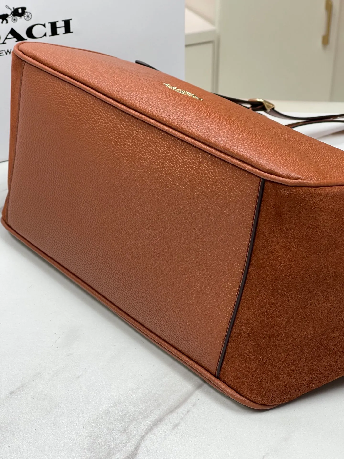 Top original order, batch 460💰COACH/Coach new model | New product model CM075 Nina tote bag with office bag. It is suitable for Jimei commuting in the office. It is very versatile and classic. It has a large capacity and can easily accommodate all office needs. Size 36/29/16