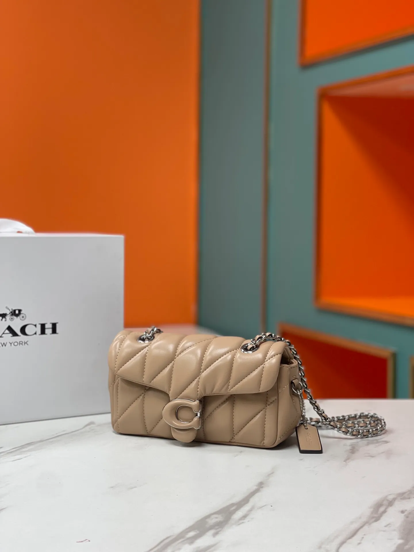 Top original order, batch 460💰Coach new product model CP390 quilting tabby chain tabby with quilting technology, cool buckle, low-key and high-end. Choose the size and color you like. Size 21/10
