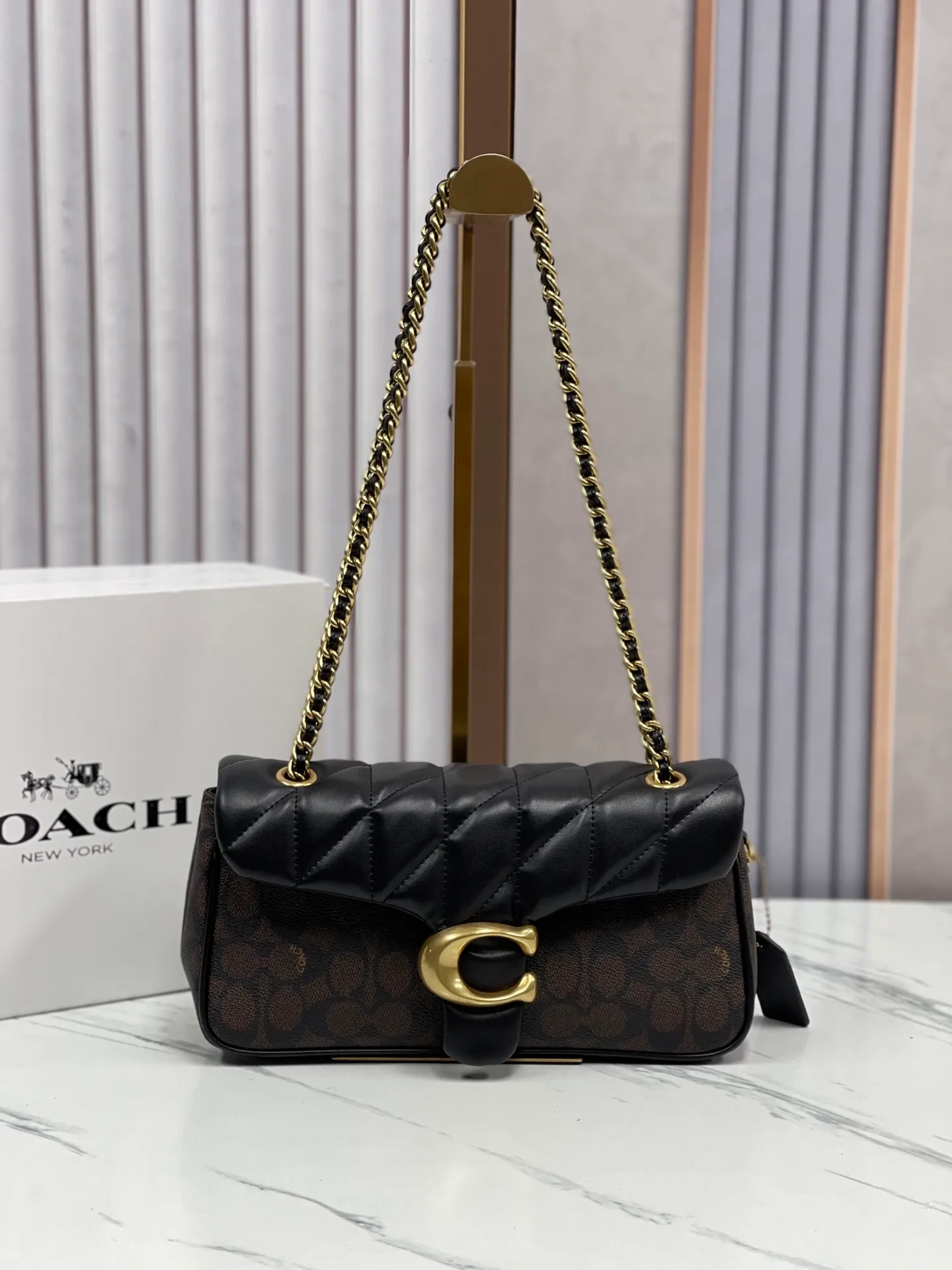 Top original order batch 480¥Coach/Coach new model CY815✈️Quilting Tabby chain tabby with quilting technology. Cool, low-key and high-end gold buckle. Choose a size and color you like. Size 26/15.