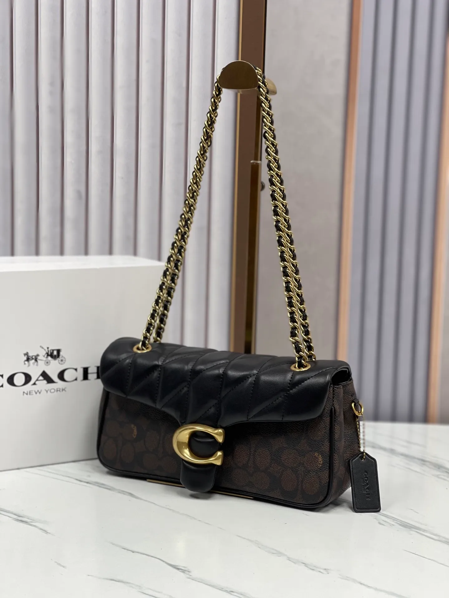 Top original order batch 480¥Coach/Coach new model CY815✈️Quilting Tabby chain tabby with quilting technology. Cool, low-key and high-end gold buckle. Choose a size and color you like. Size 26/15.