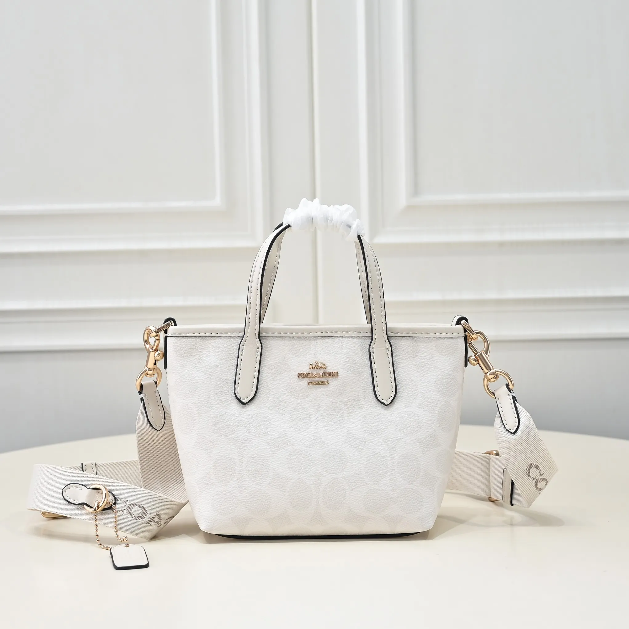 P300【Top original order】Model number: CW032 Size: 20*14*9cm