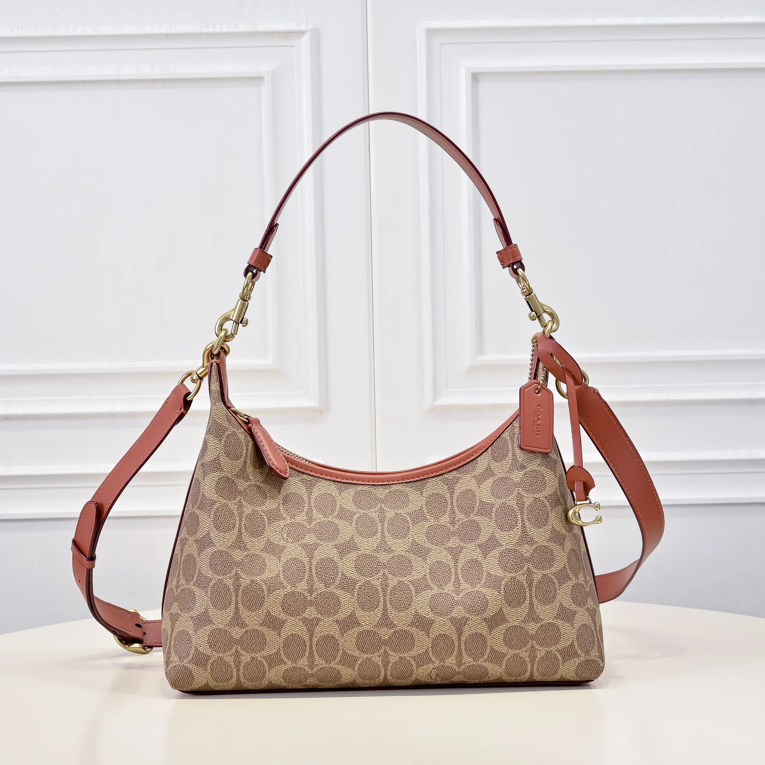 Style number: CAM23 Size: 30*22*11.5cm